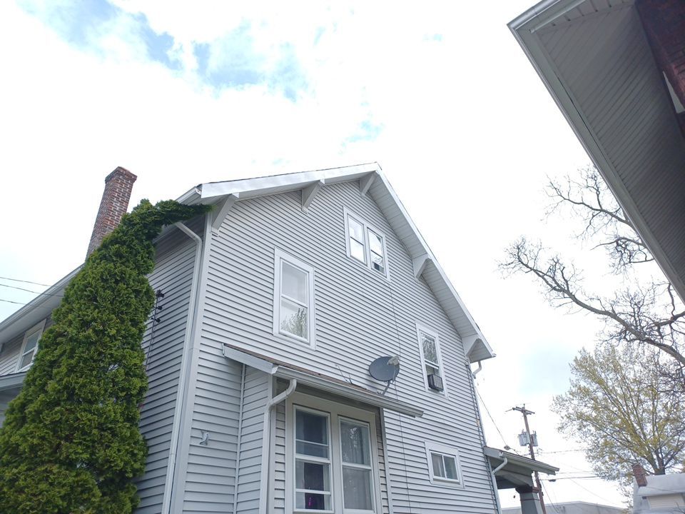 Shandra Edwards by Silver Leaf Contracting 