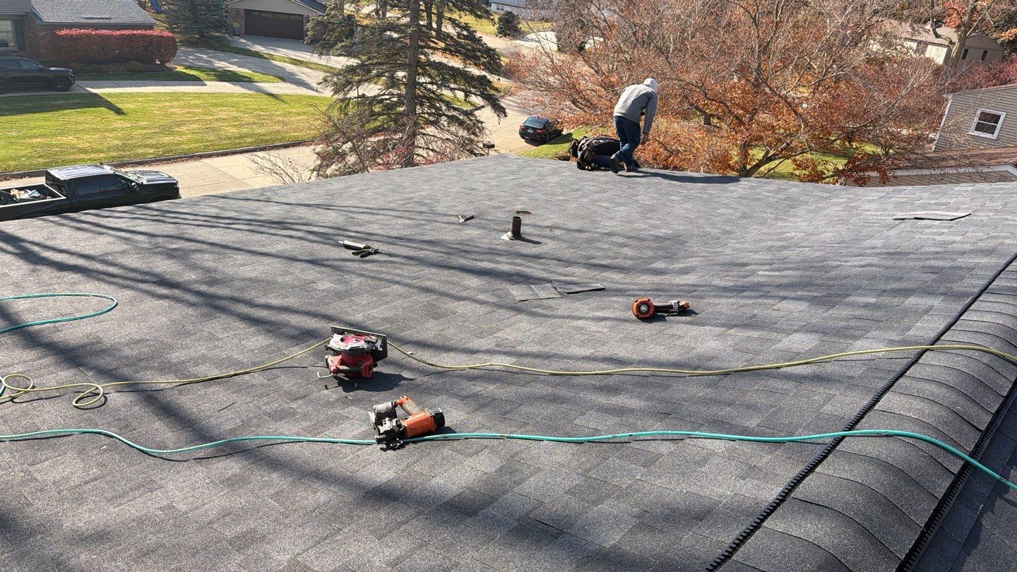 Roof Replacement using Owens Corning Onyx Black by 180 Contractors