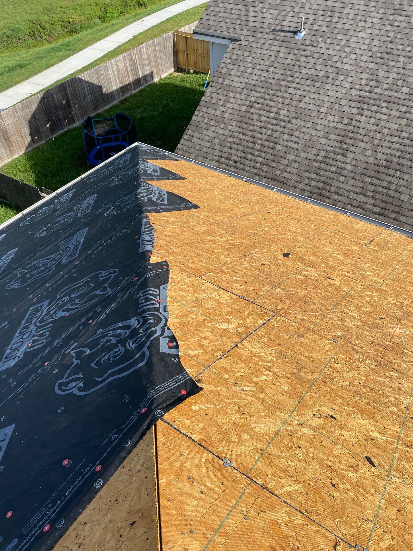 Residential Roofing Installation using Owen's Corning Duration (Lifetime) Shingles by Roof Repair Company