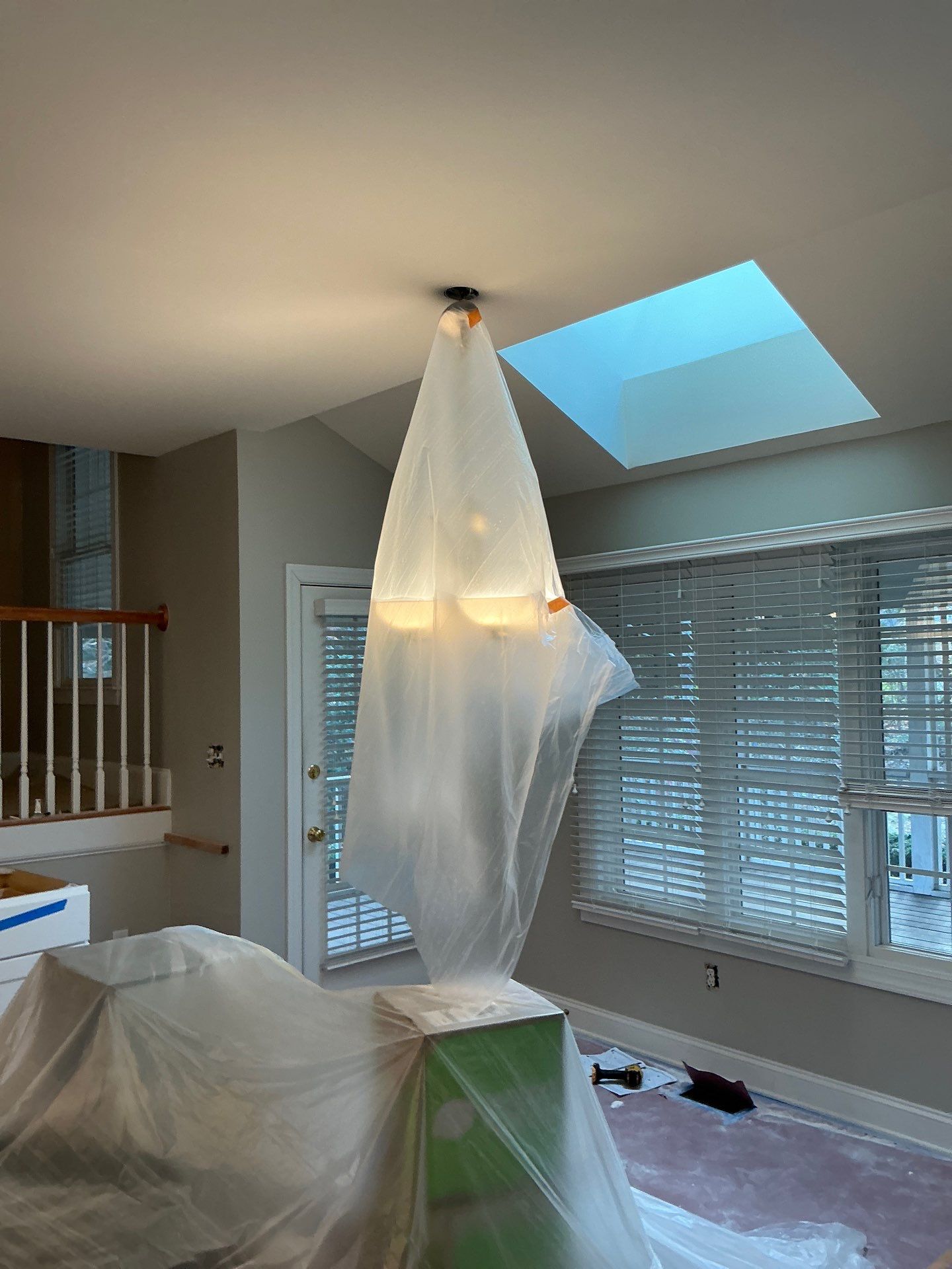 Inteiro painting and Cabineted painting by GonzalezPainters & Contractors Inc 