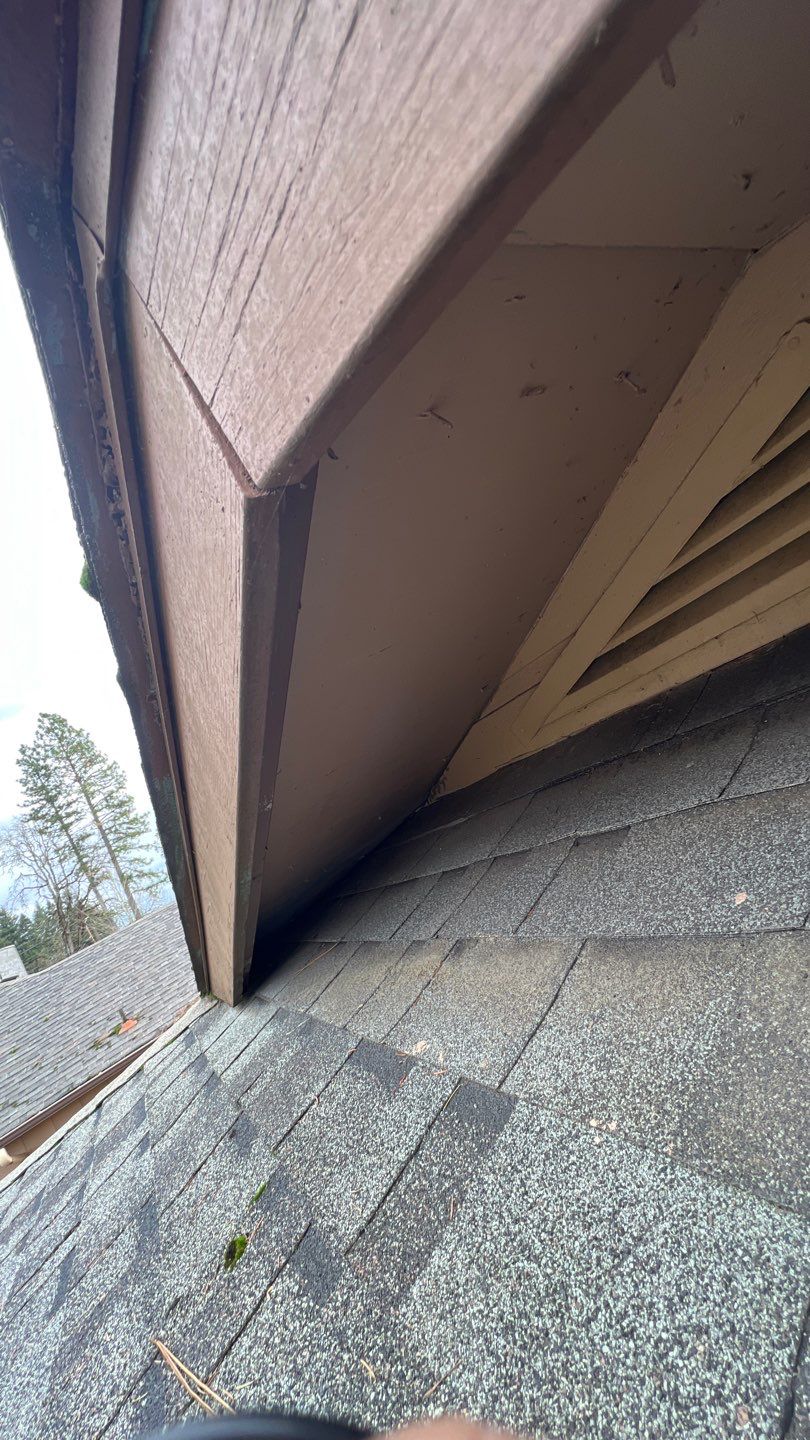 Residential Re-Roof in Lebanon Oregon by Orezona Building & Roofing Company, Inc.