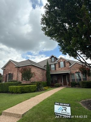 Residential Roof Replacement using GAF HDZ - Weathered Wood