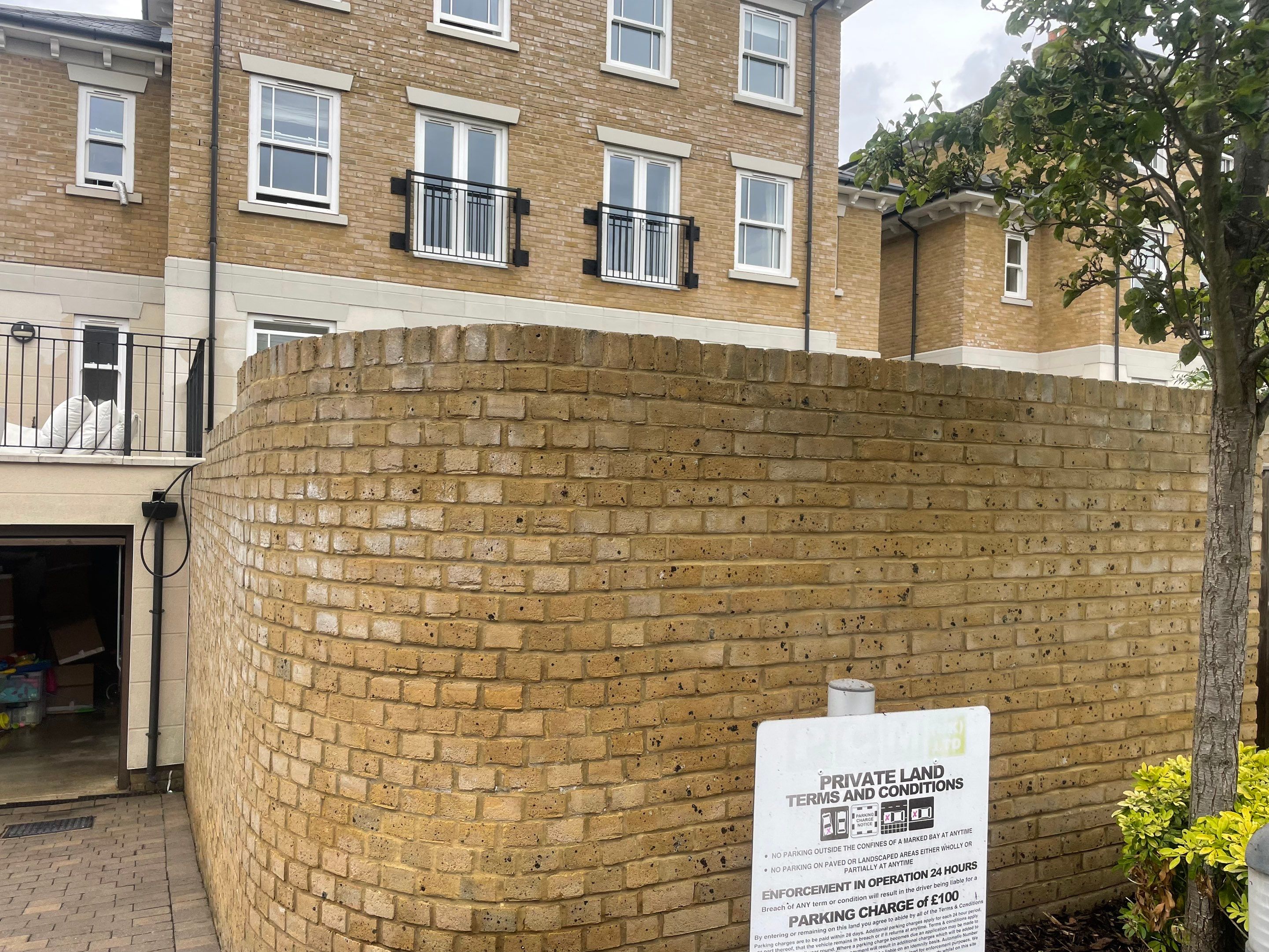 Exterior Clean using Mosmatic Flat Surface Cleaner by Ges Exterior Cleaning ltd