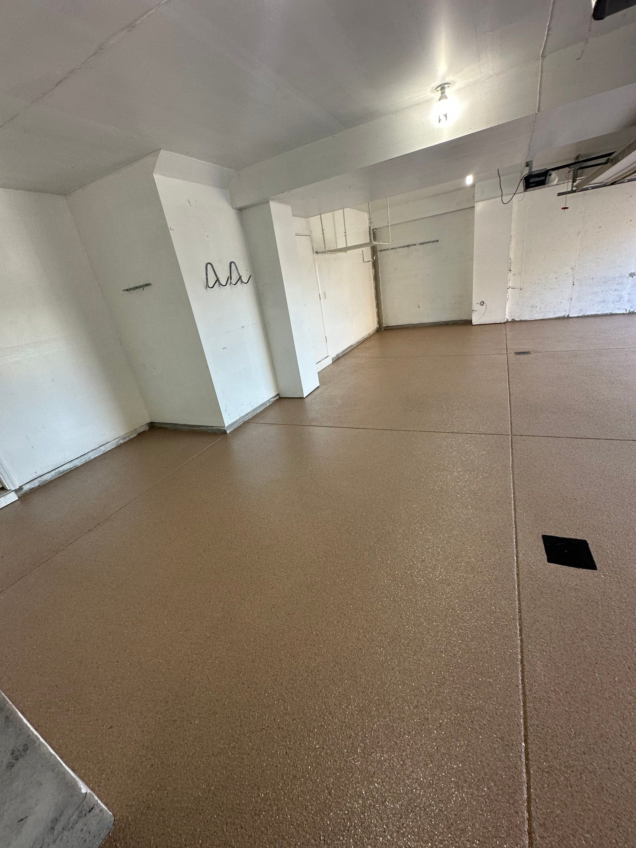 Brown Flake Project in Gibsonia by Floors in a Day, Inc