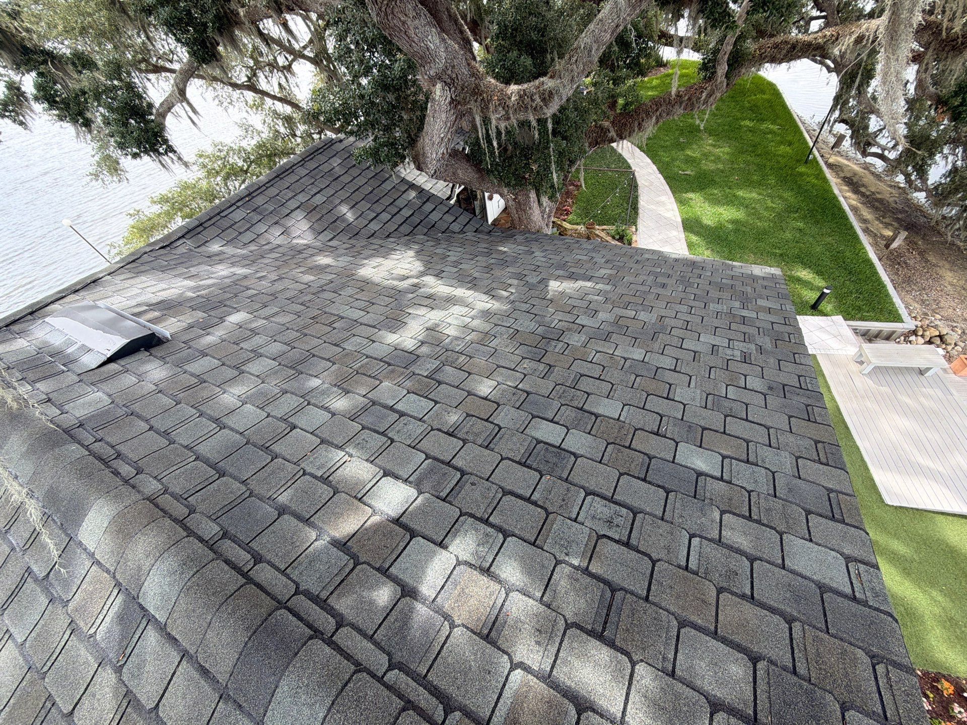 Residential Roof Cleaning in Orlando by Mallard Systems