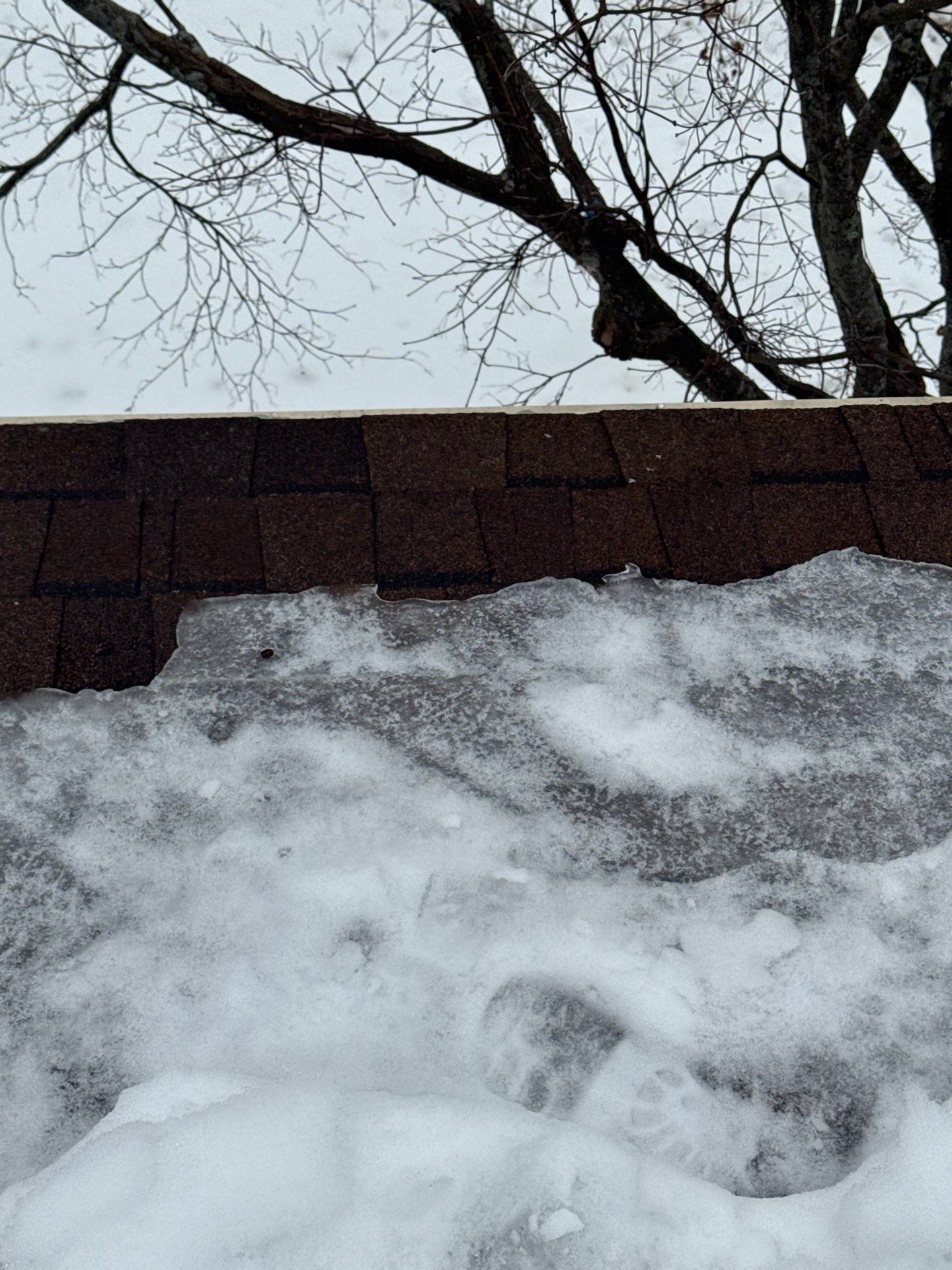 Ice Dam Removal & Snow Removal in Woburn, MA by Mighty Dog Roofing of Greater Middlesex County