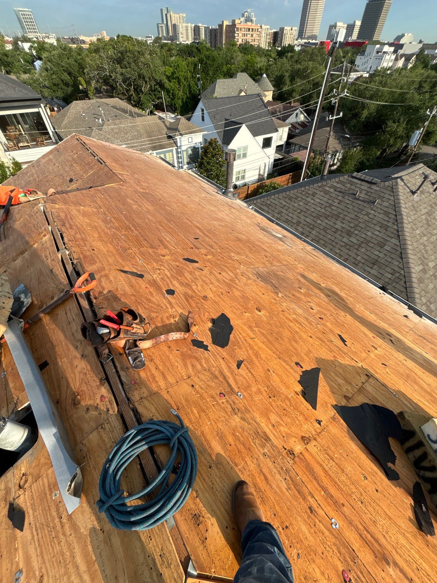 Roof Replacement Houston by Roof Repair Company