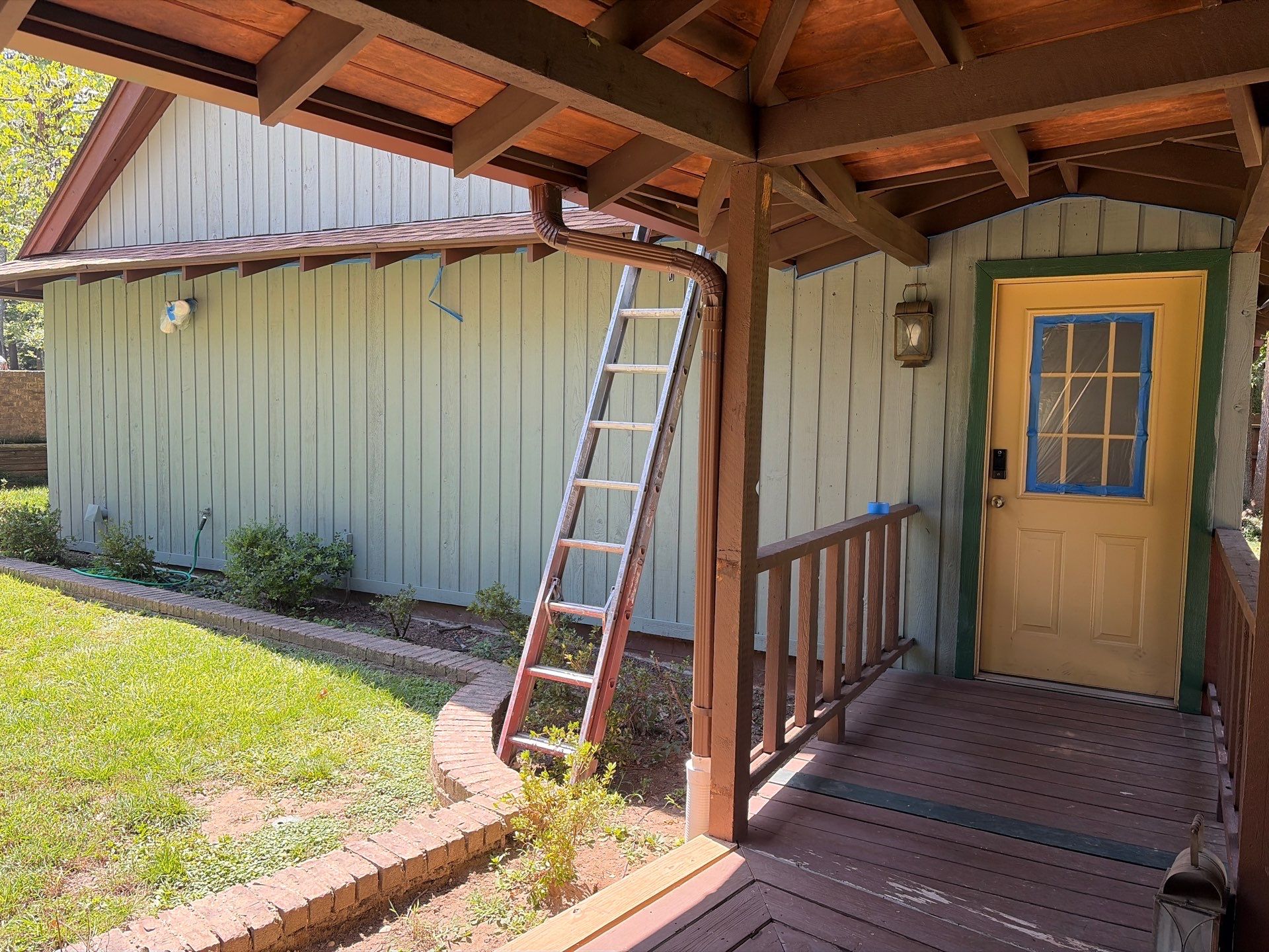 Careful Stain Work & Fresh Color on Unique Property Tyler, TX by Quality Coats Painting