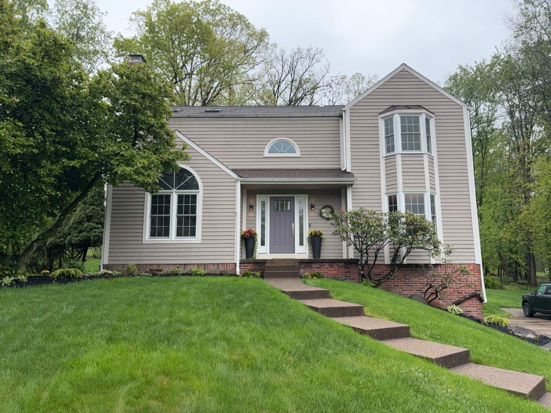 James Hardie Full House Siding Renovation in Wexford by Ideal Siding Pittsburgh