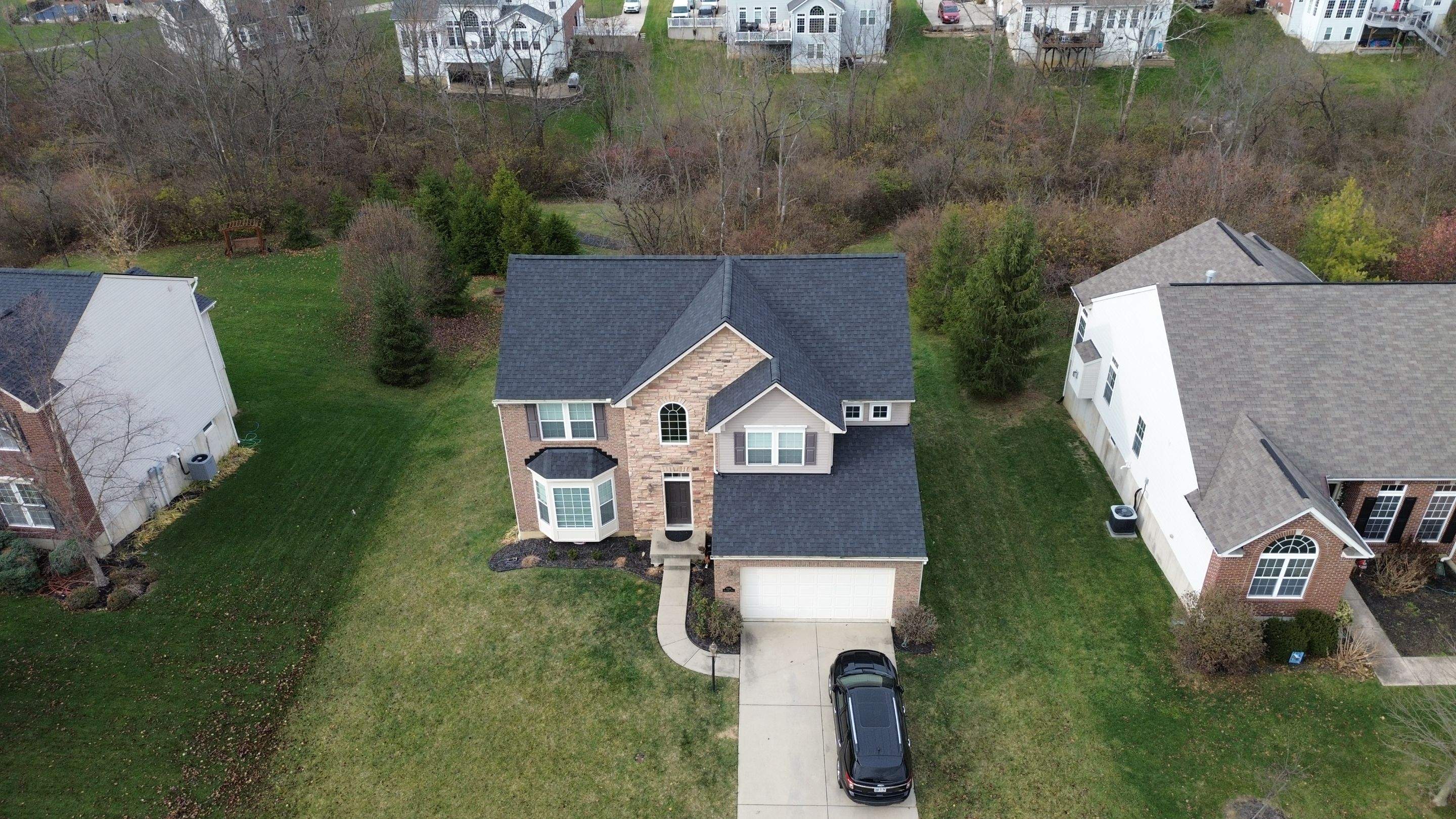 Liberty Township - Pristine Black by Tamlin Roofing