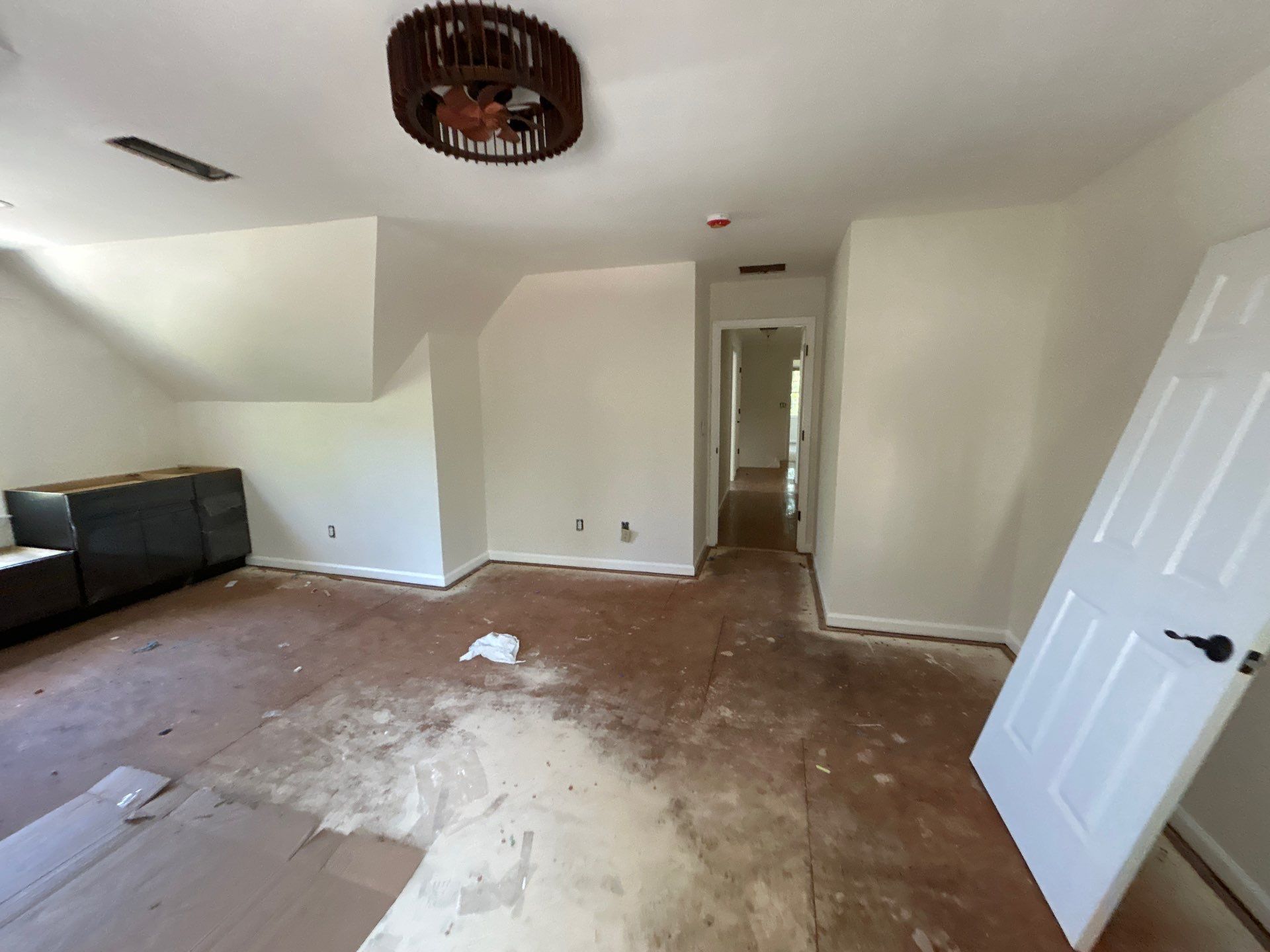 Whole-Home Renovation and Retaining Wall Restoration in Suwanee by RENOMAXIT, LLC