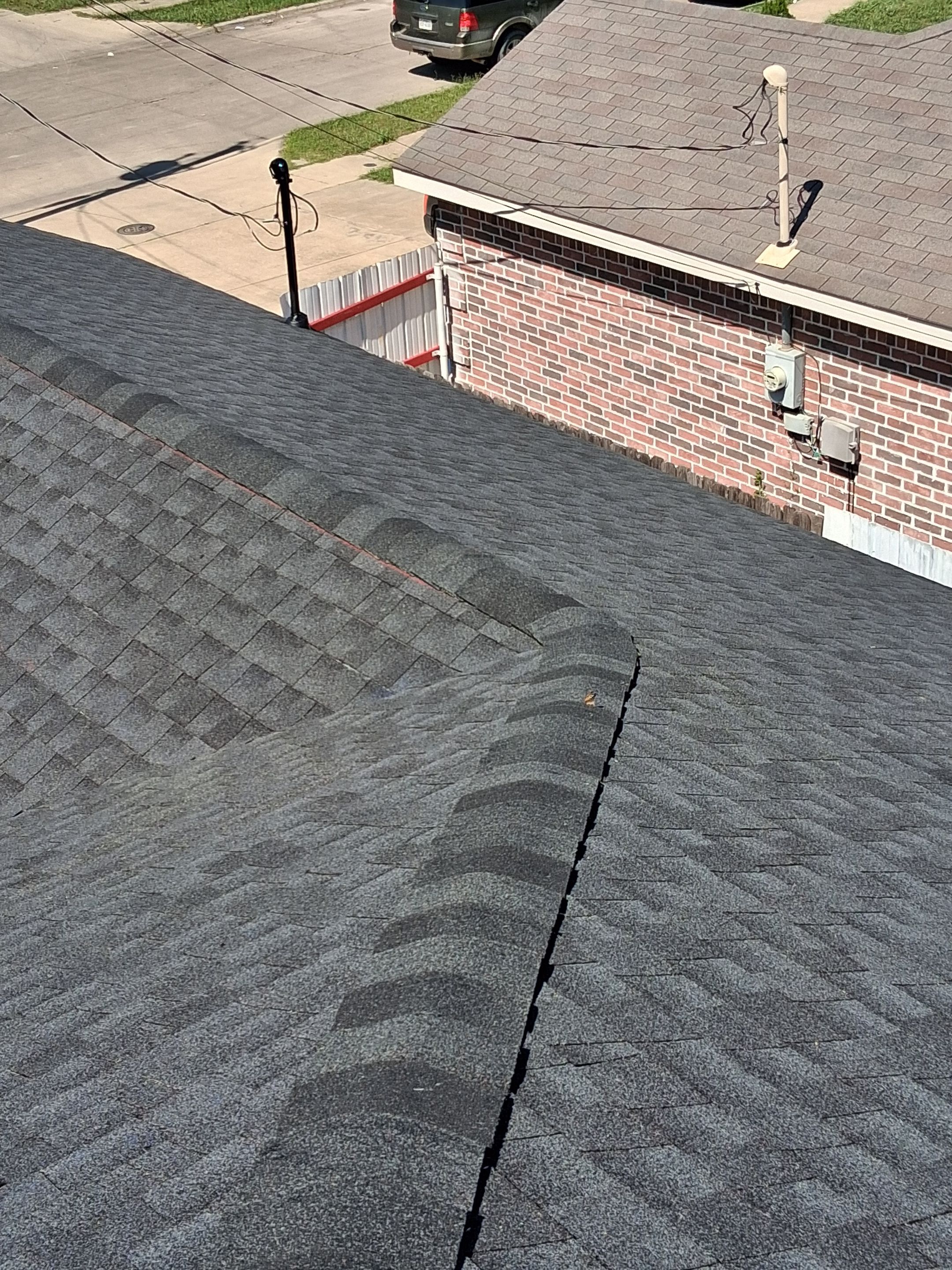 GAF Natural Shadow Charcoal  by Top Sun Roofing