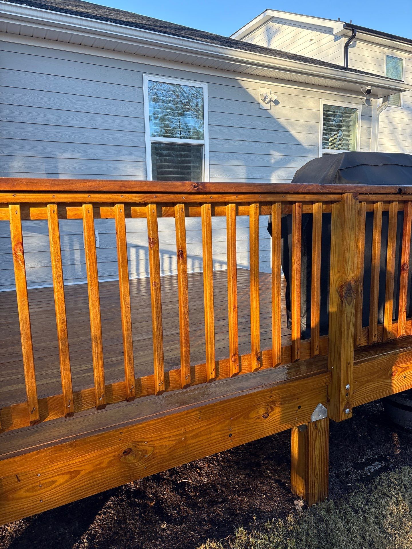 Wood Deck using Wood Sealant by DuraSeal