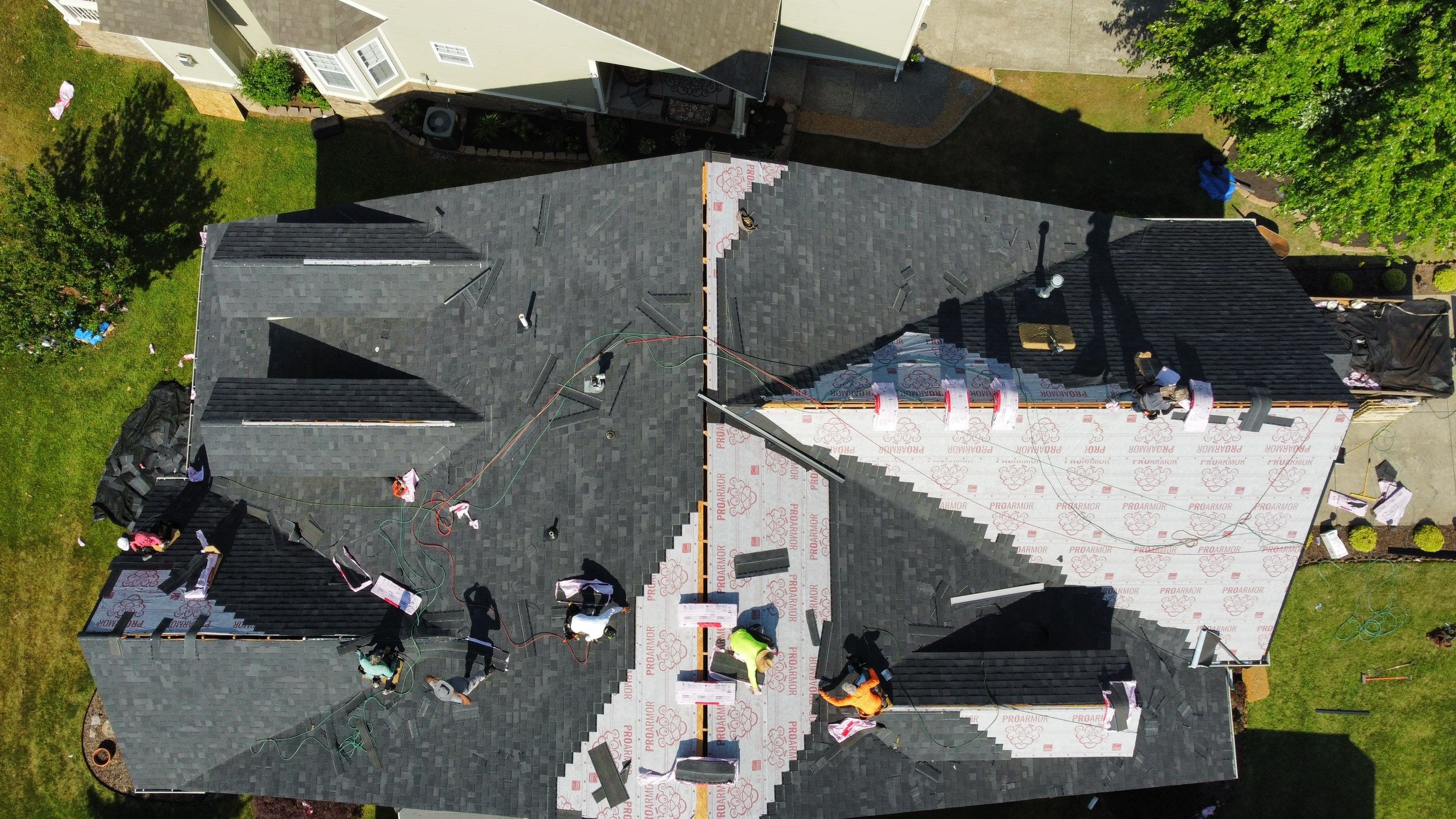 Residential Roofing Installation using Owens Corning Oakridge Roofing System by Undersun Roofing 