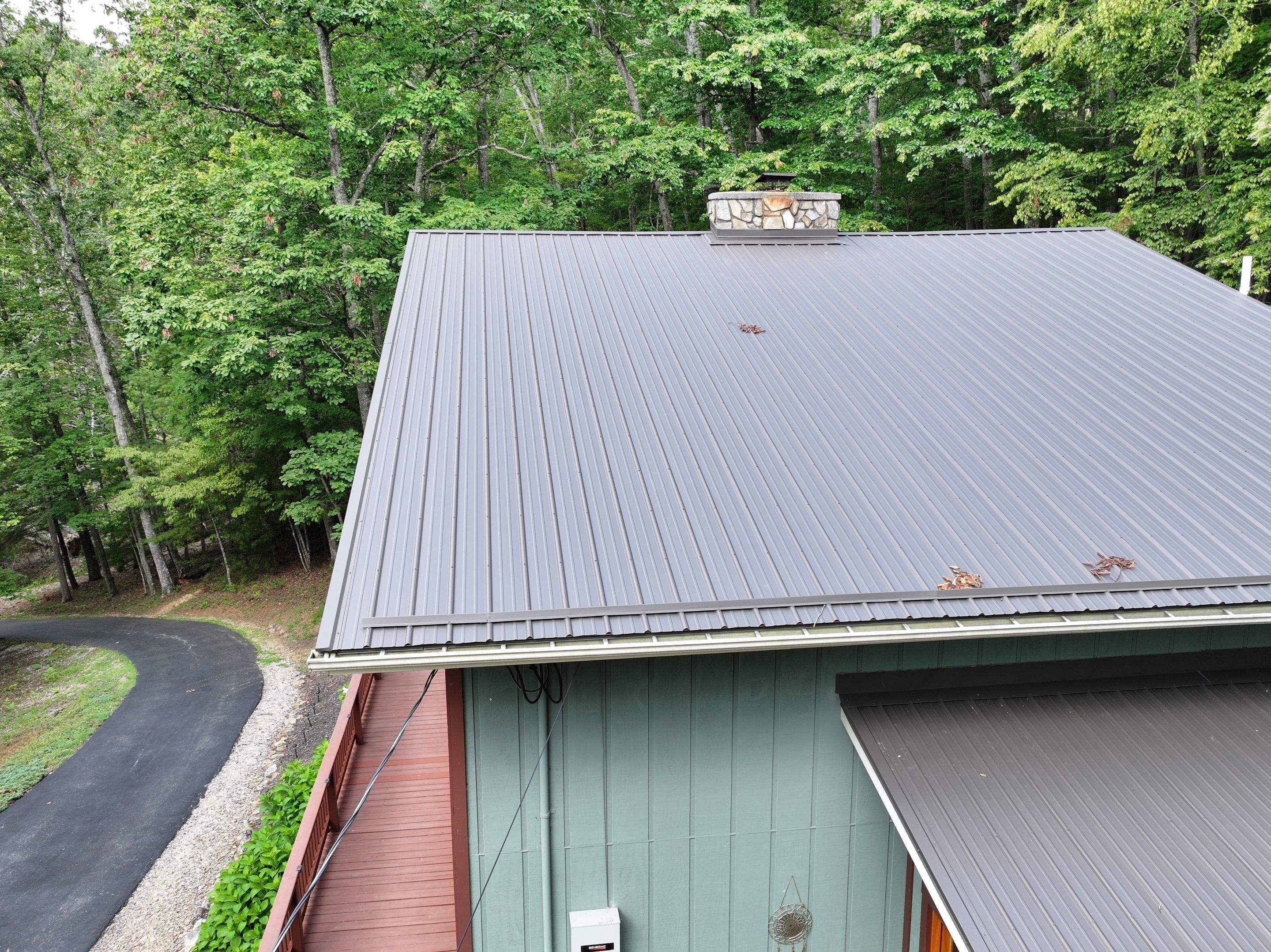 Taylor Residence by Omnia Roofing