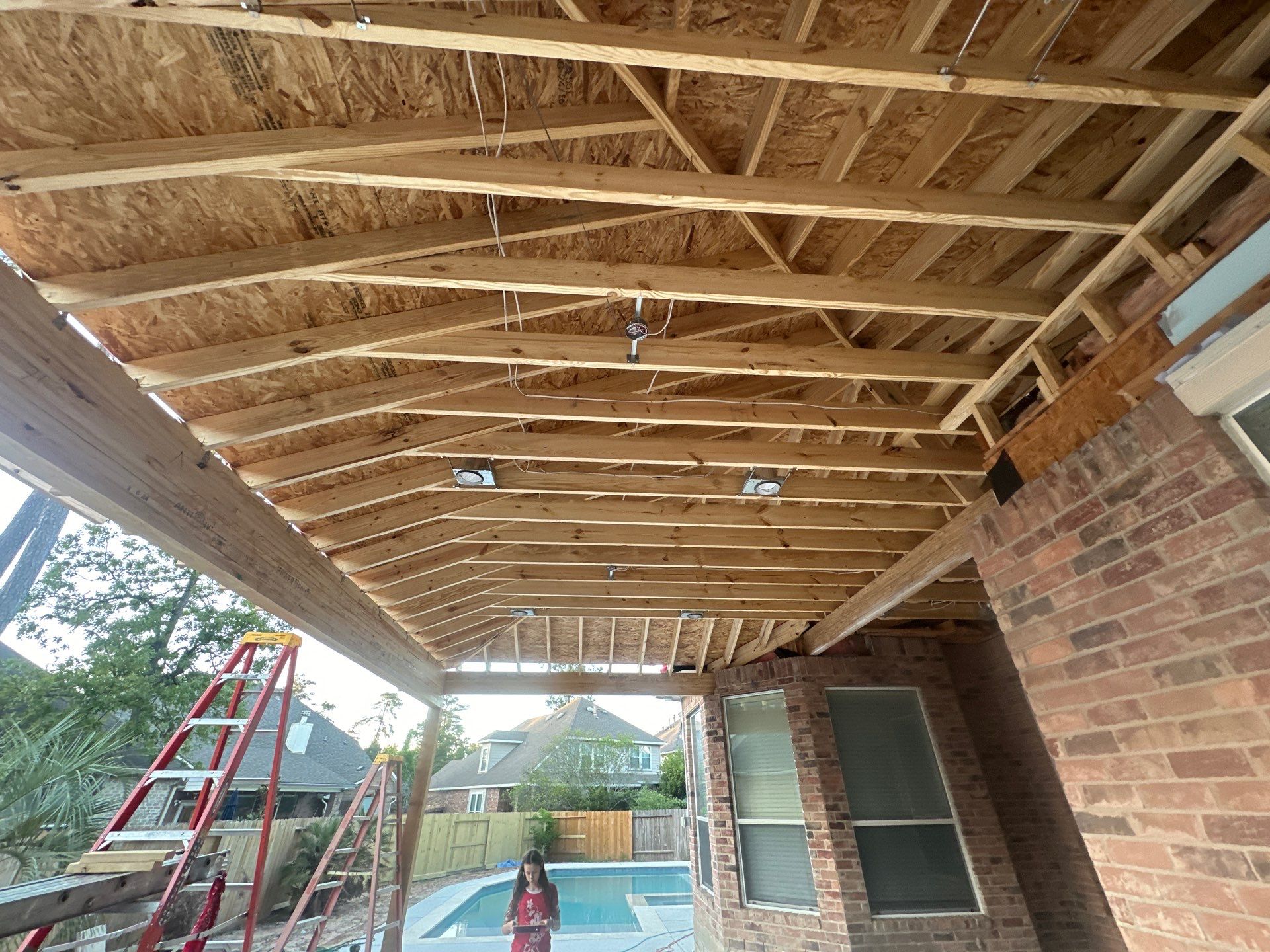 Pool, Patio Cover and Summer Kitchen in Sterling Ridge by SophAlx LLC