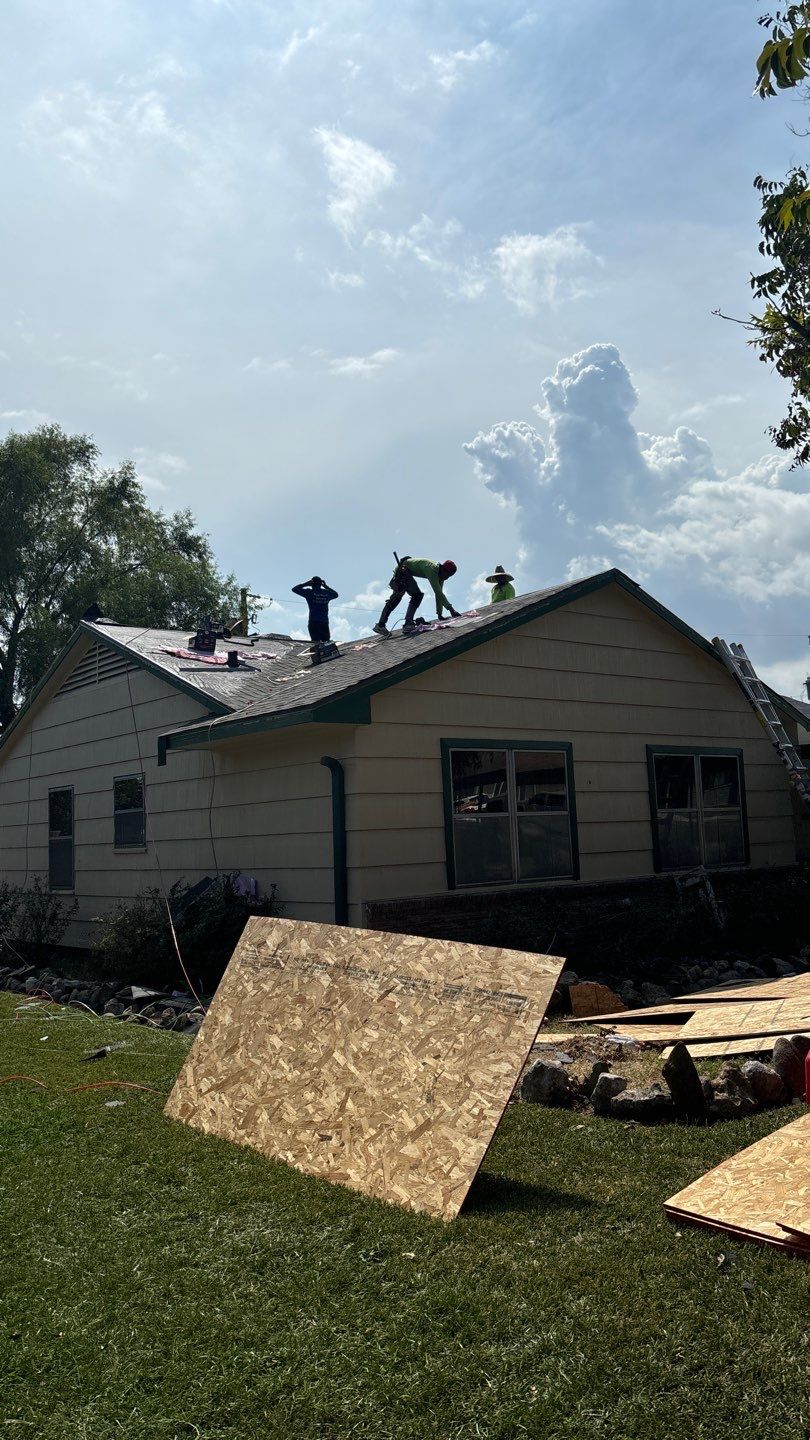 Residential Roofing Installation using Owen's Corning Duration (Lifetime) Shingles by Roof Repair Company