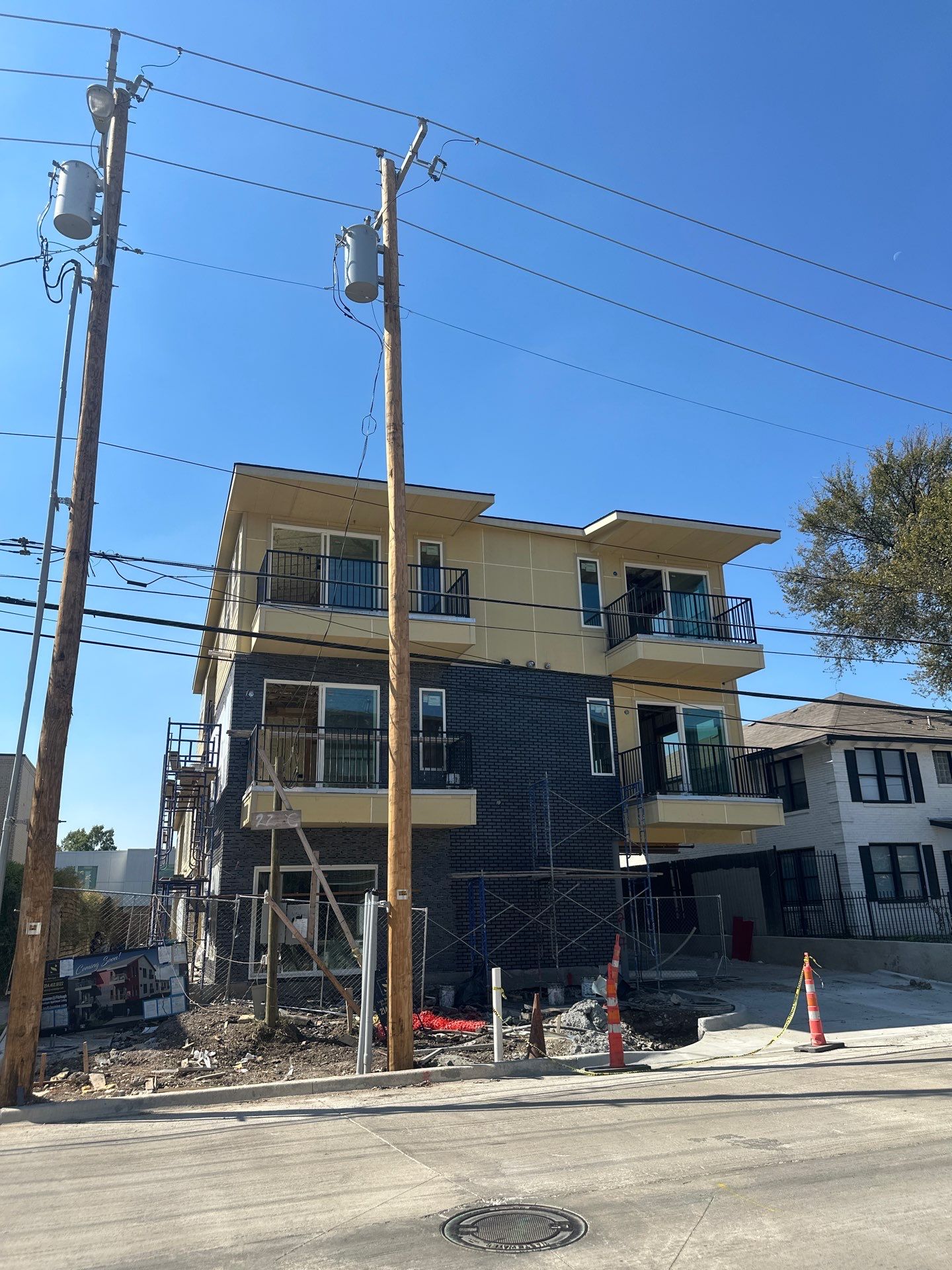 🏢 Full Foam Envelope on This Dallas Multi-Family Build by Apex Insulation Solutions