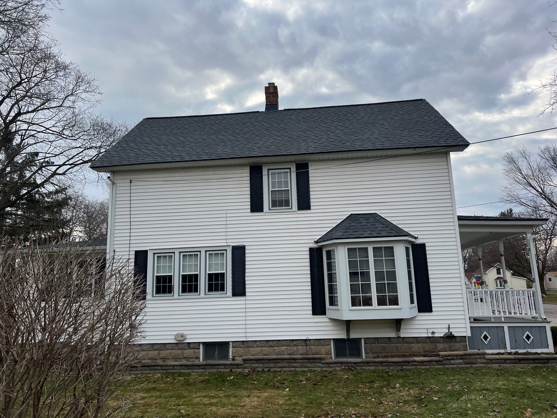 Grand Ledge Home - Complete Roof and Gutters by Acme Exteriors