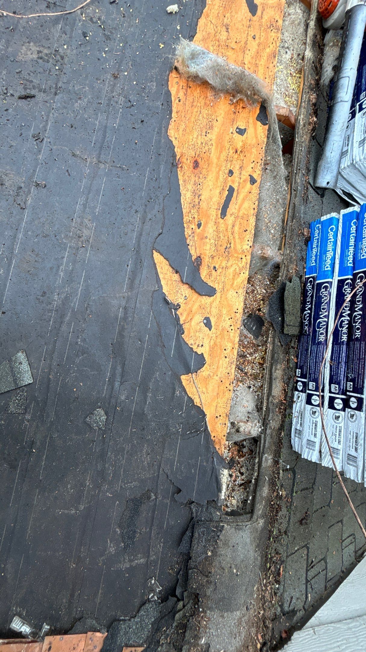 Roof Replacement using Certainteed HD Moire Black by 180 Contractors