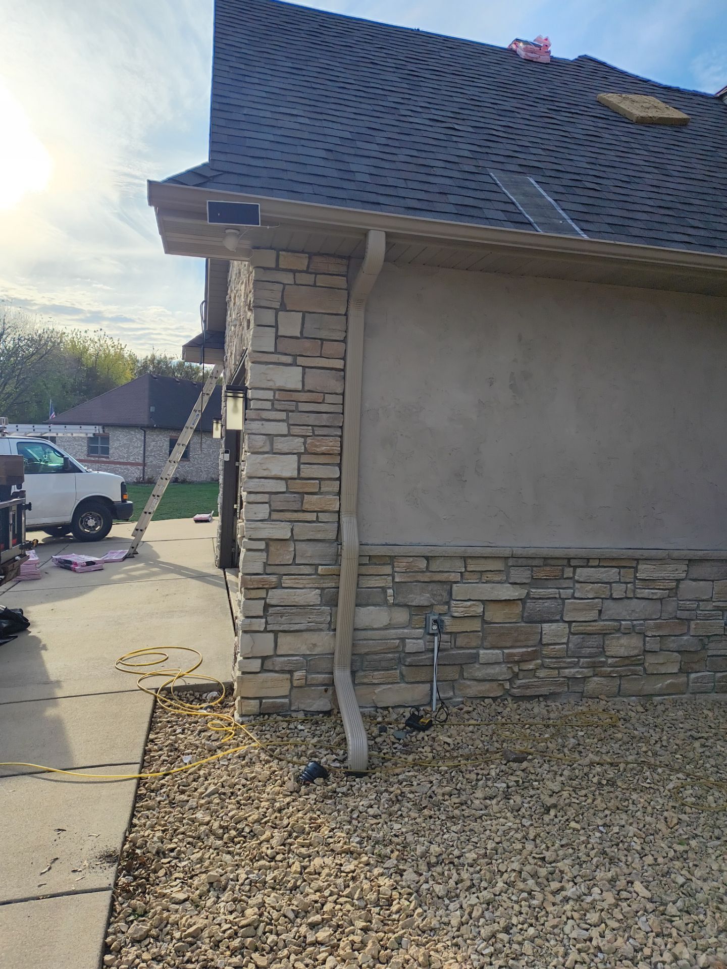 6" Seamless Gutters with Leaf Blaster Pro – Monticello, MN by Next Level Seamless Gutters / Exteriors Inc.