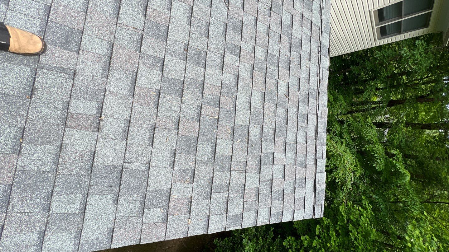 Clifton - CertainTeed Landmark Charcoal Black by RM Banning, Inc.