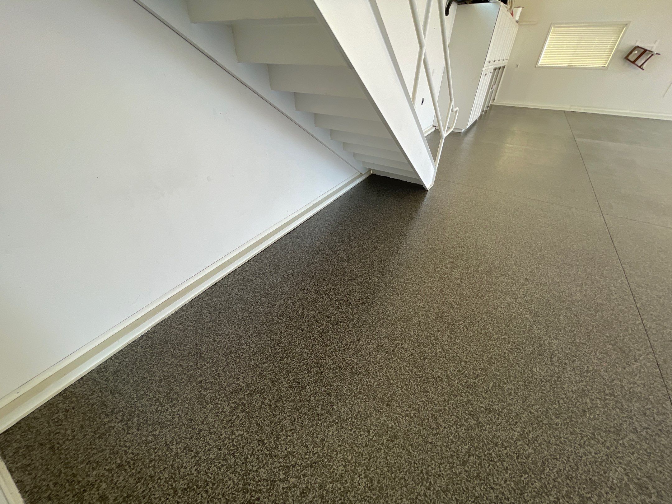 Garage Transformation using Echo 1/4" Chip by Croc Coatings, LLC