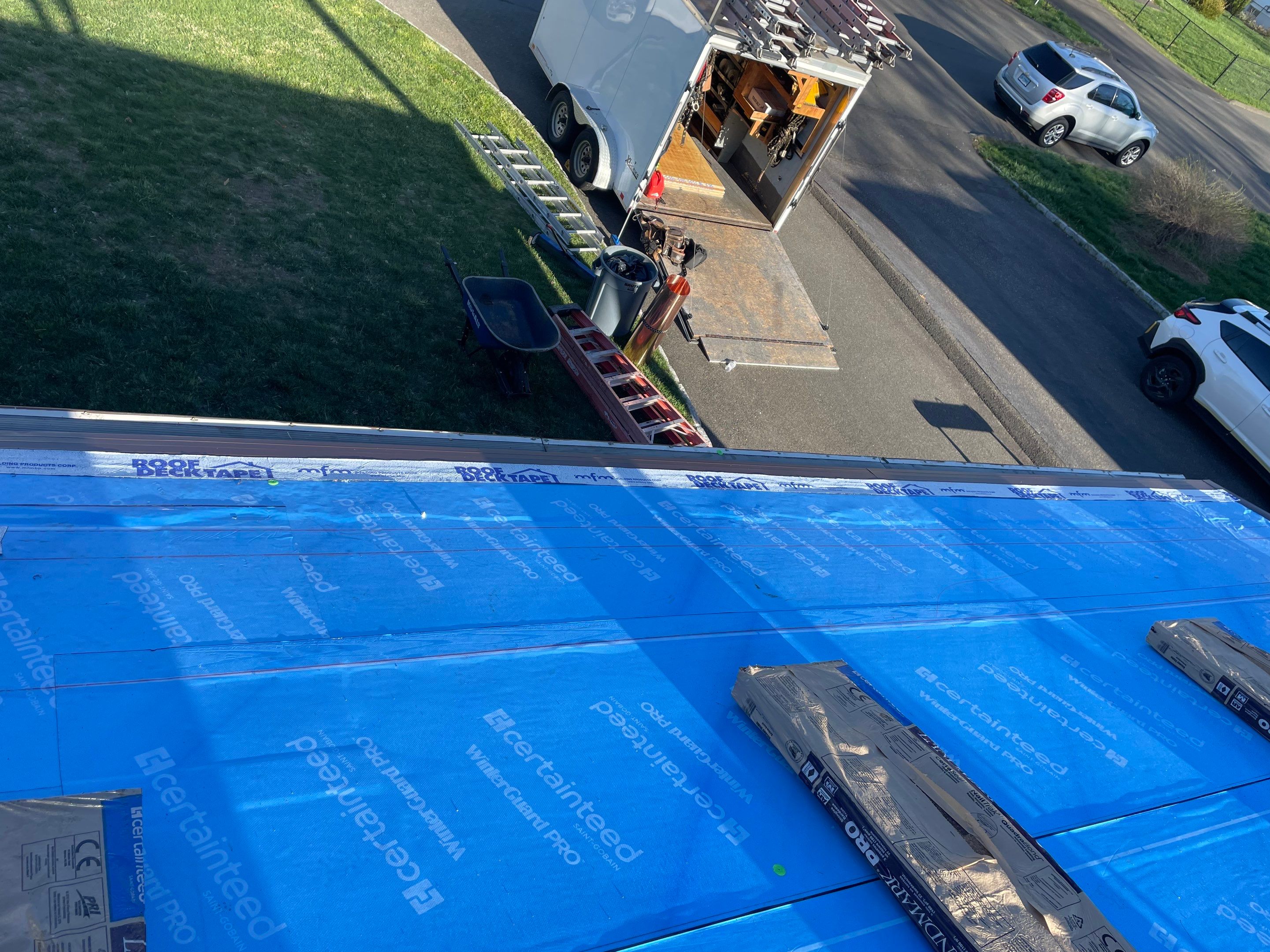 Ida Ave in Derby gets a beautiful new roof from DiGiorgi! by DiGiorgi Roofing and Siding Inc