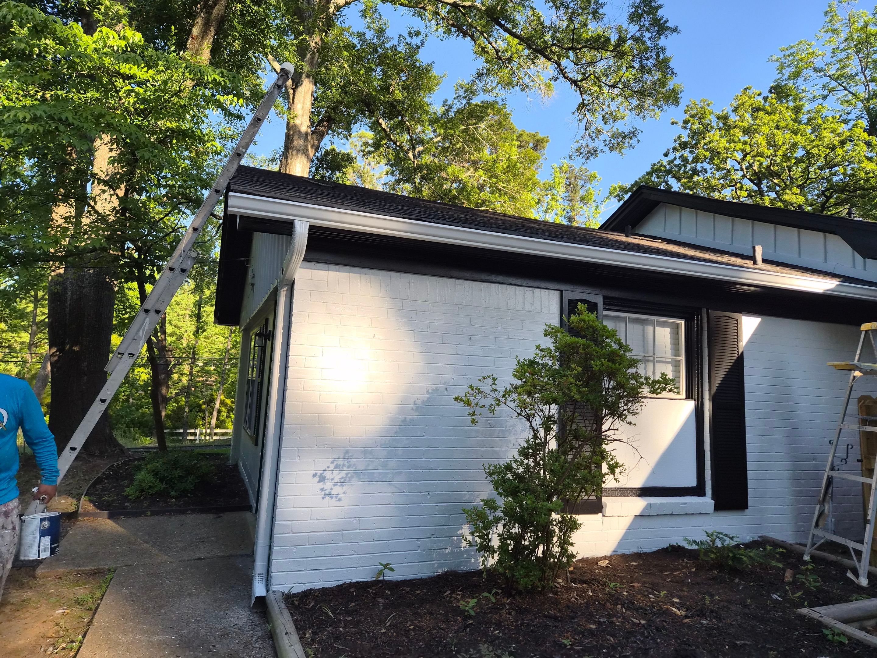 From Gray to Modern White: Exterior Repaint in Tyler, TX by Quality Coats Painting