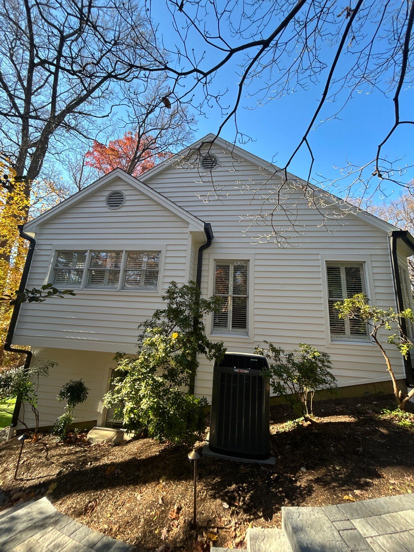Arlington: Bevel Cedar Wood Siding Restoration by RM Banning, Inc.