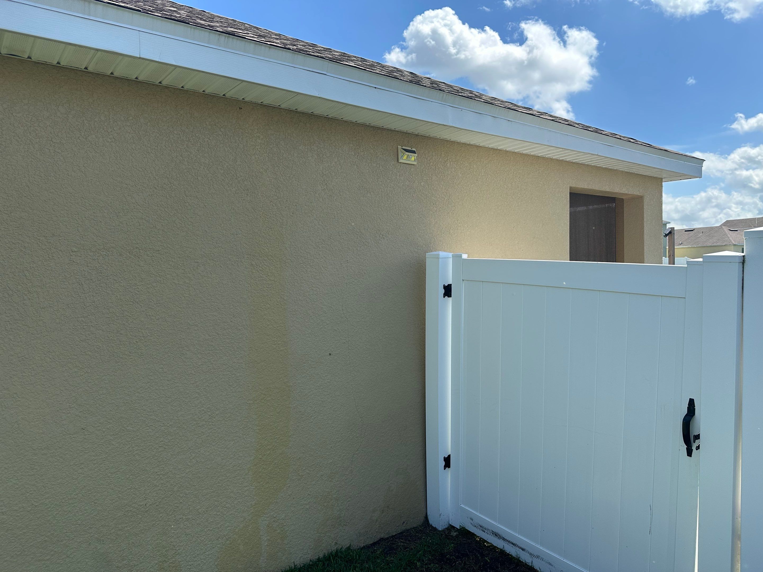 1-Story House Wash in Willow Walk Community, Palmetto, FL | Sunshine AquaWash by Sunshine AquaWash