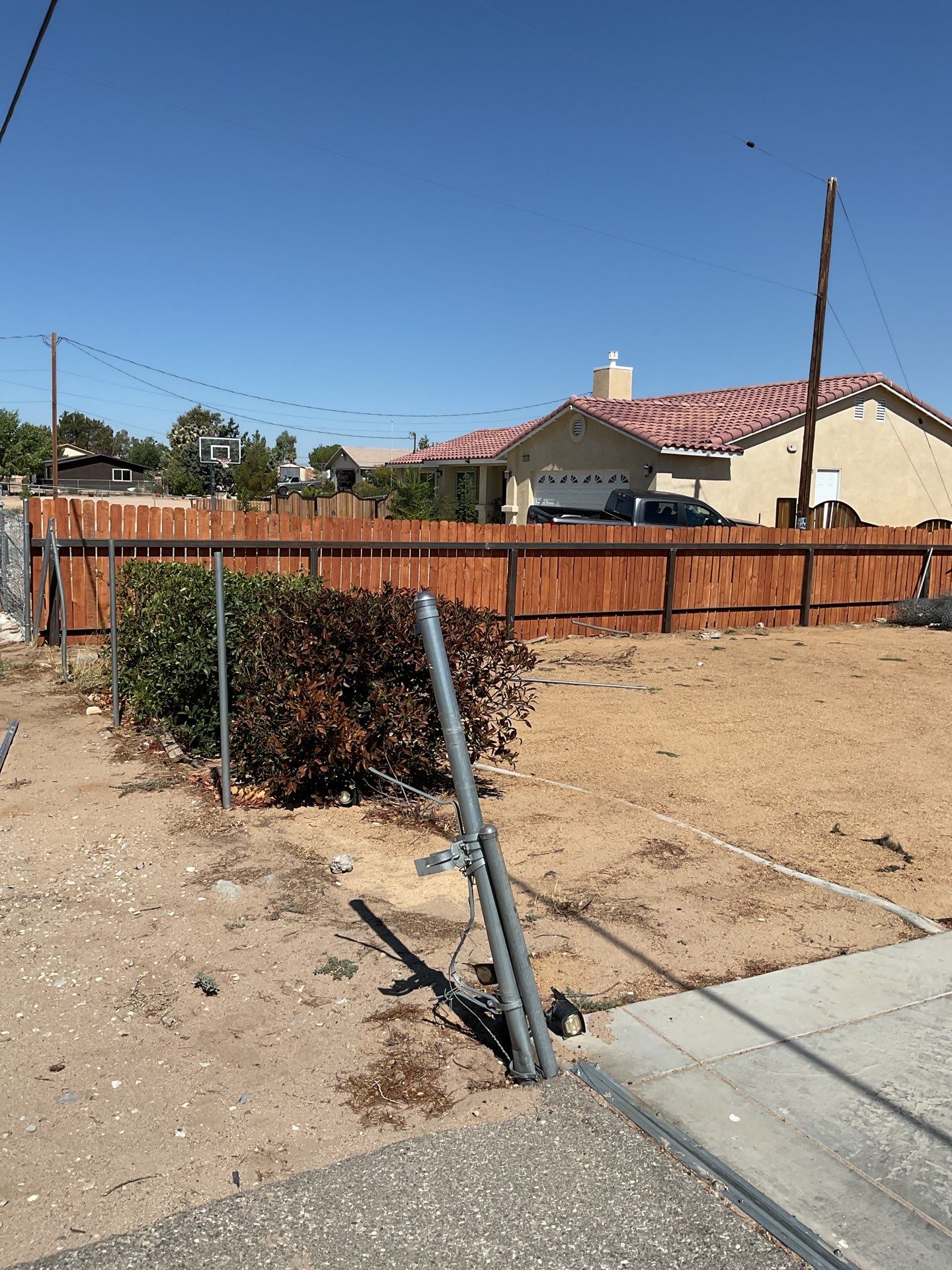 Fence Installation using chain -link by Fence Guys Inc.