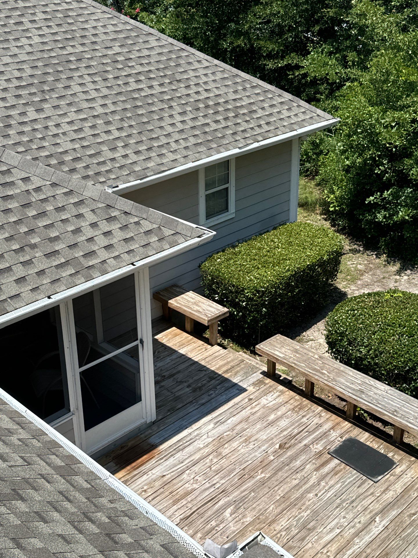 GAF HDZ - Weathered Wood by Linta Roofing Inc
