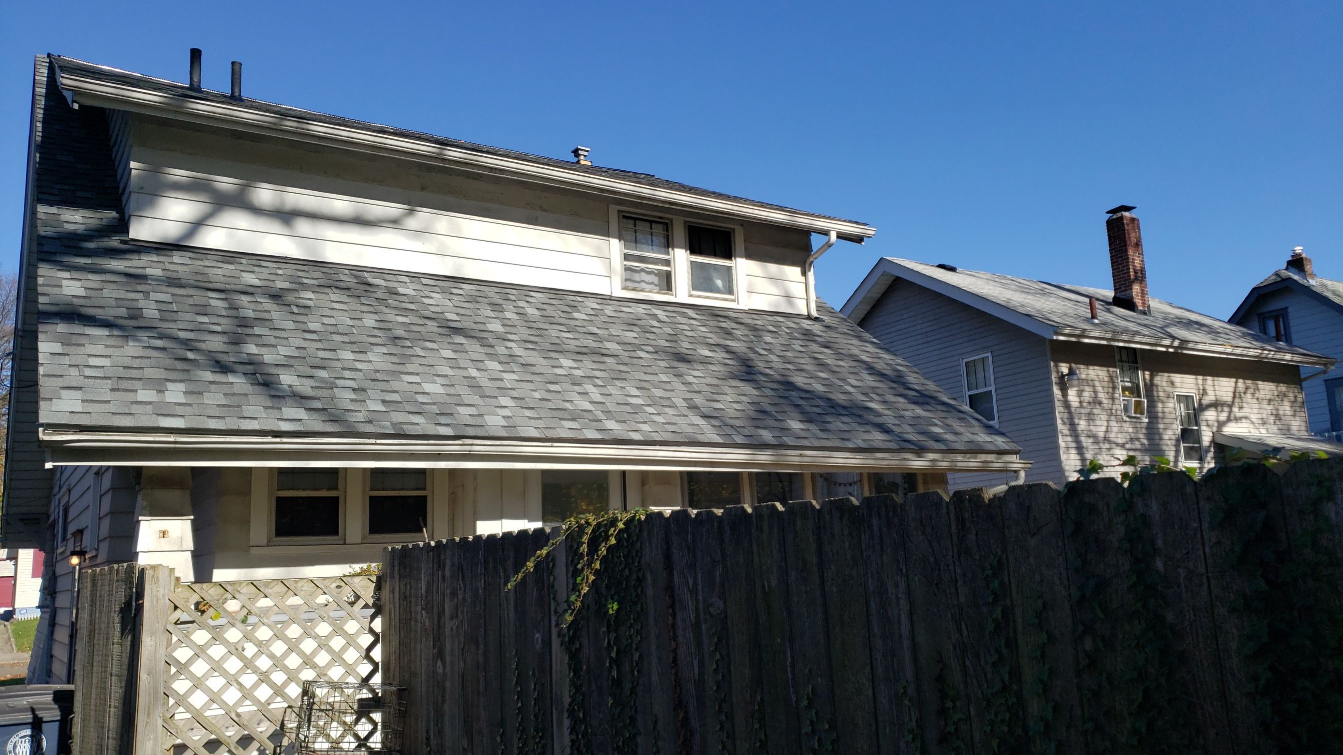 ATLAS PINNACLE COLOR: SCOTCHGARD COASTAL GRANITE DRIP EDGE: WHITE by Eagle Eye Roofing