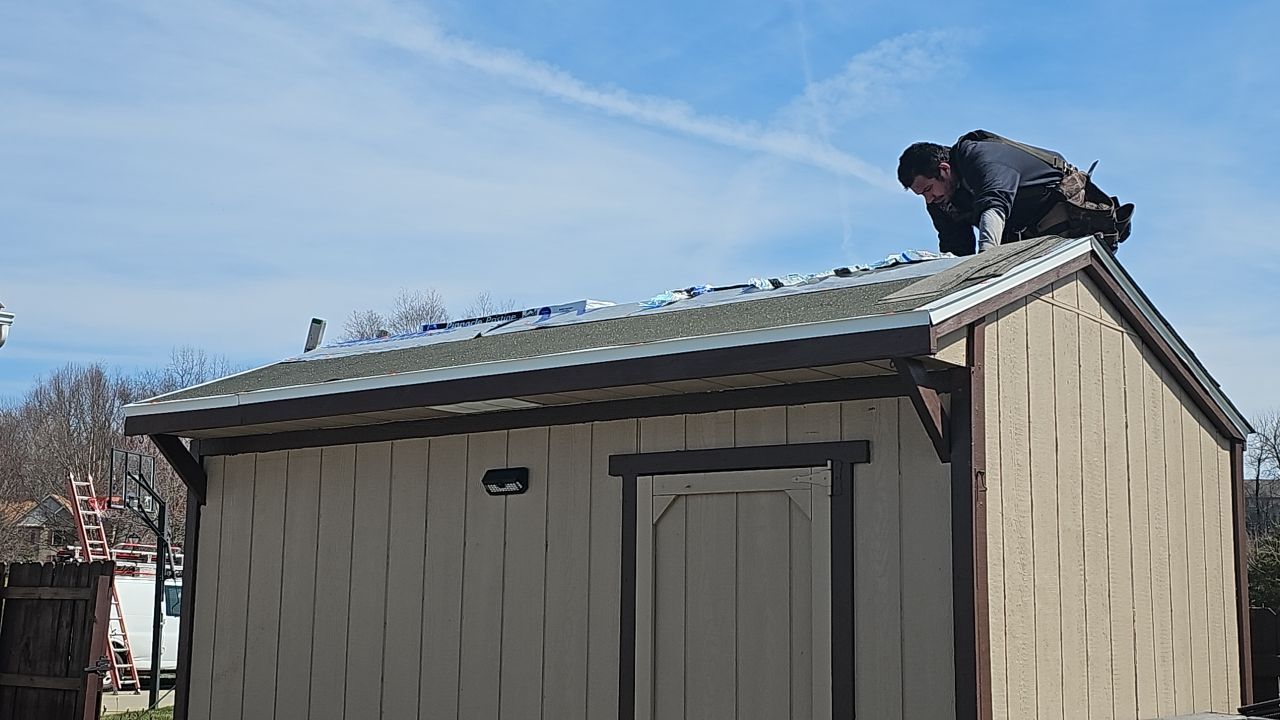 ATLAS PINNACLE COLOR: BURNT HICKORY DRIP EDGE: WHITE by Eagle Eye Roofing