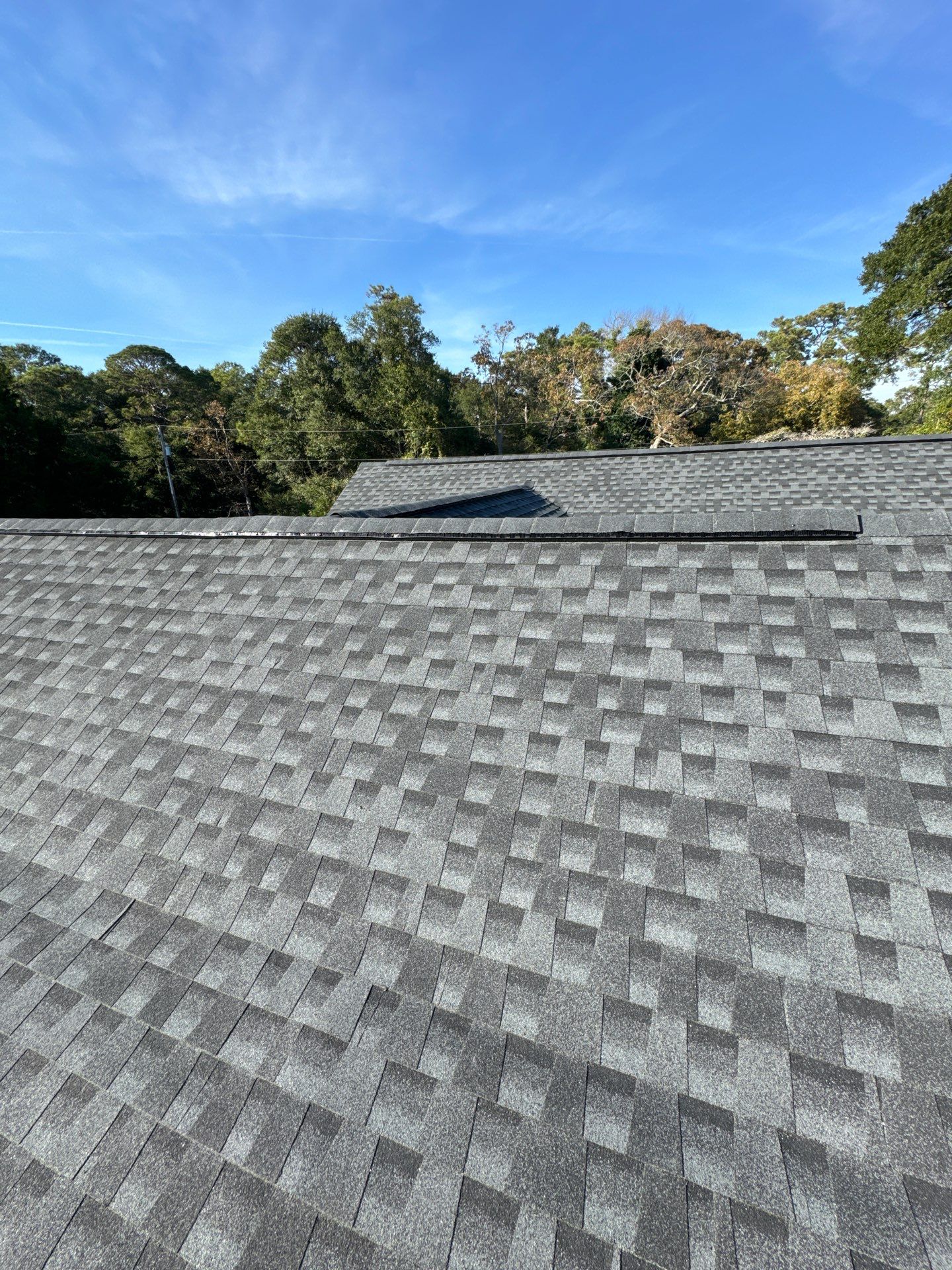 GAF HDZ - Charcoal by Linta Roofing Inc