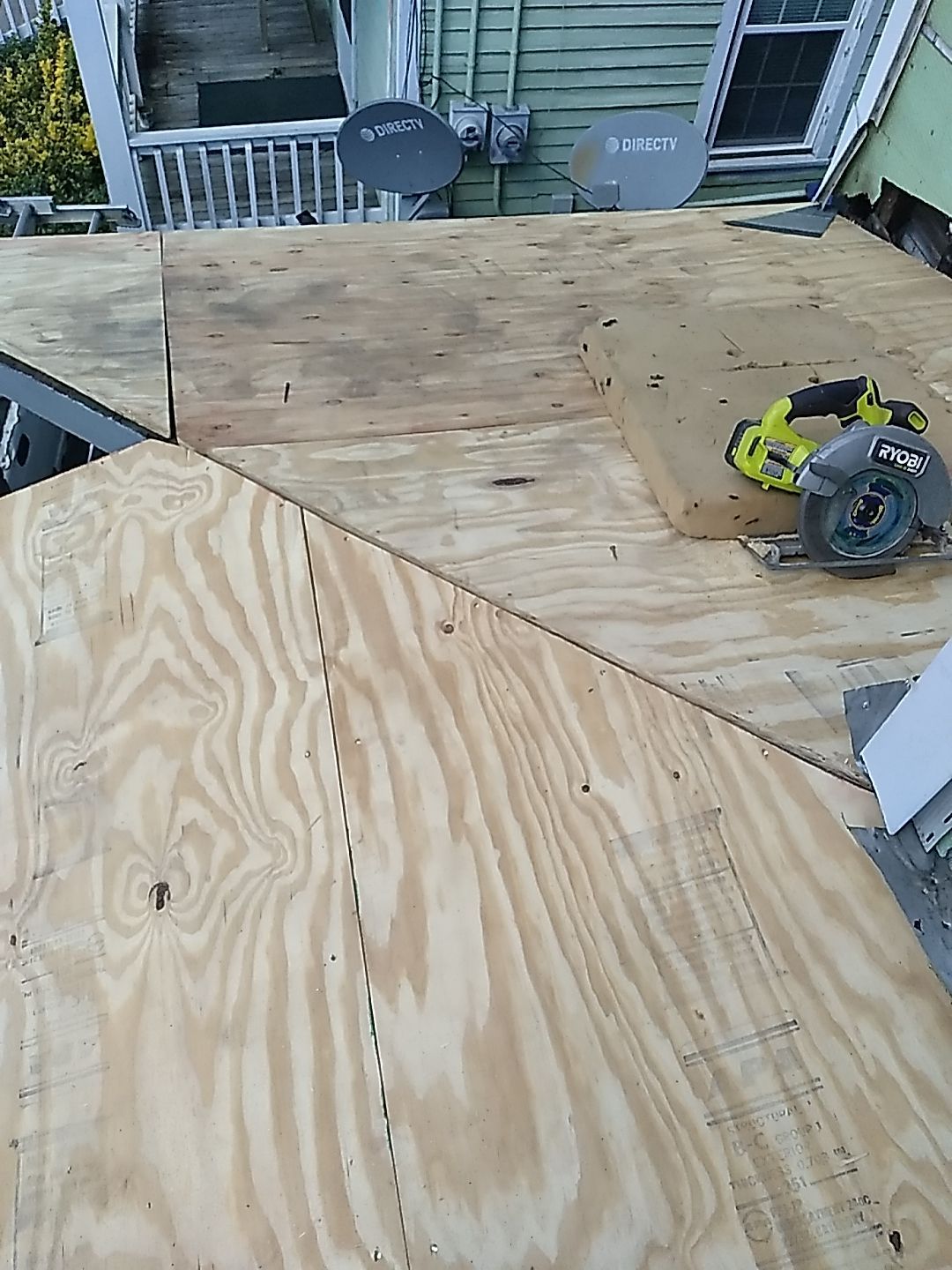 Residential Roofing Installation using Owens Corning® Oakridge Estate Gray by Indigo State Roofing