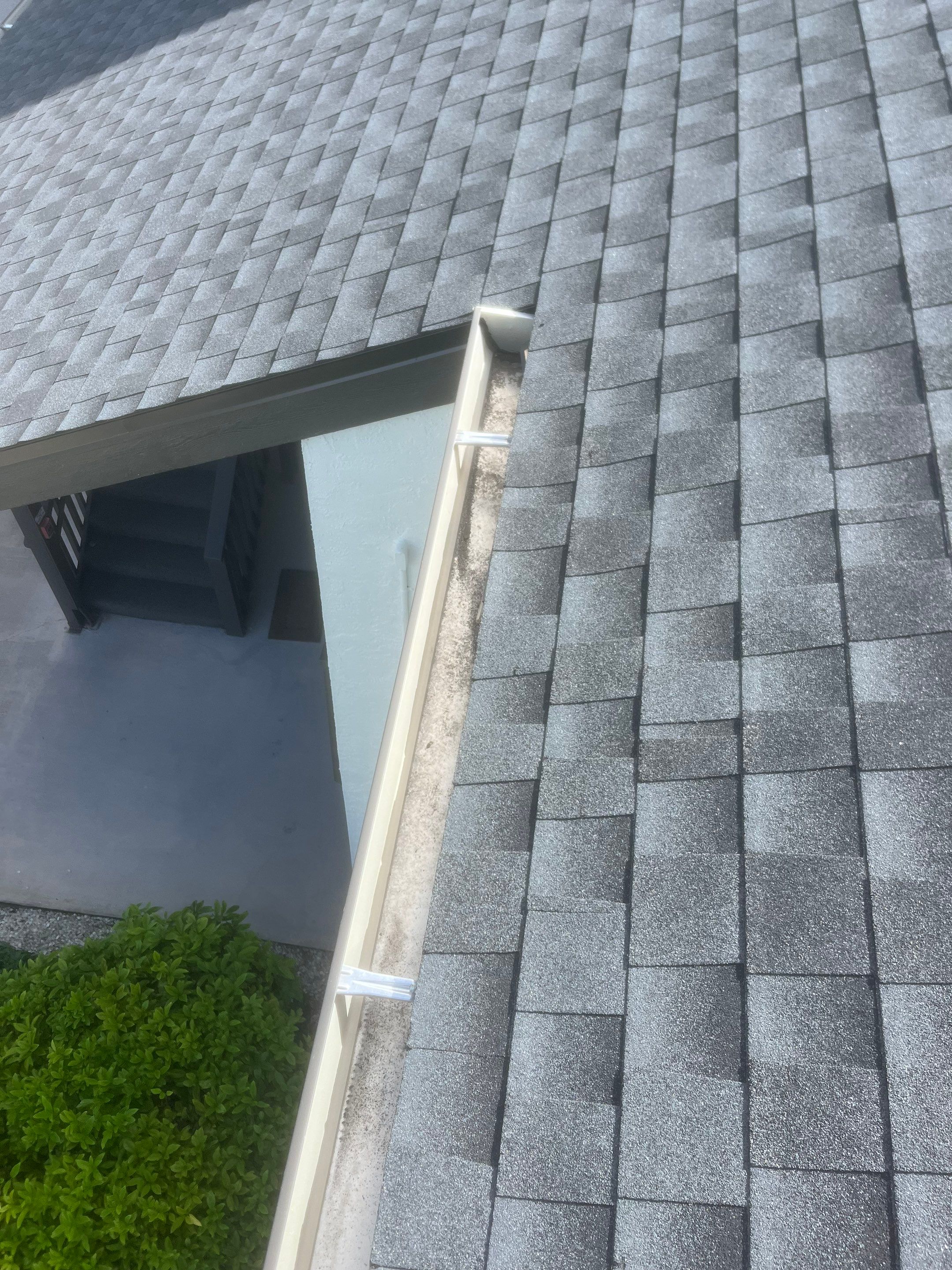Professional Gutter Cleaning in Fort Myers FL by Gutter Professors