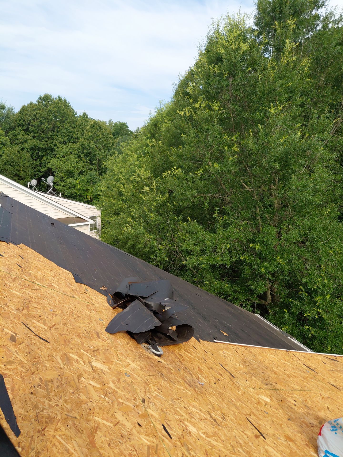 Fairfax: Residential Roof Installation with CertainTeed Landmark PRO in Max Def Moire Black by RM Banning, Inc.