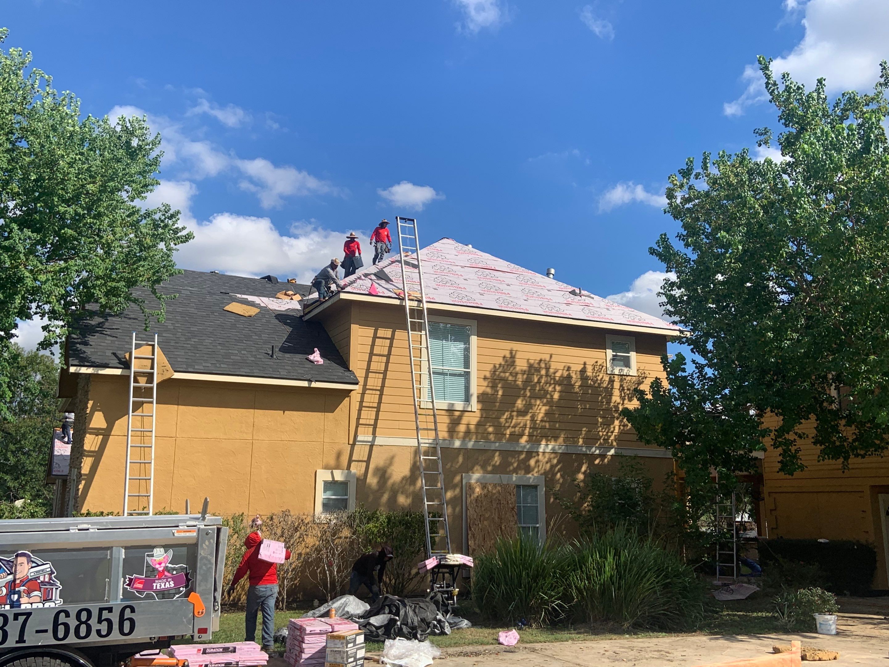 Residential Roofing Installation using Owen's Corning Duration (Lifetime) Shingles by Roof Repair Company