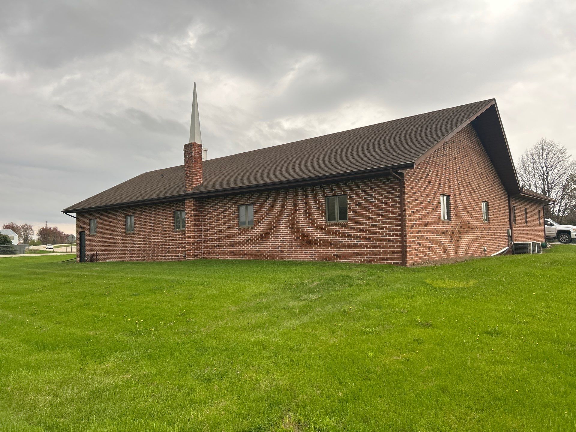 Window replacement using Pella Lifestyle wood/Aluminum window by United Windows and Siding LLC