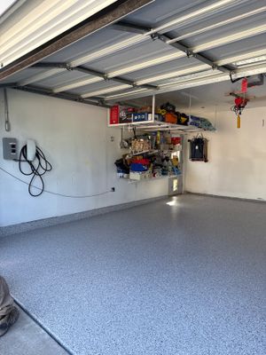 Garage Floor: Vinyl Chip using California Grey