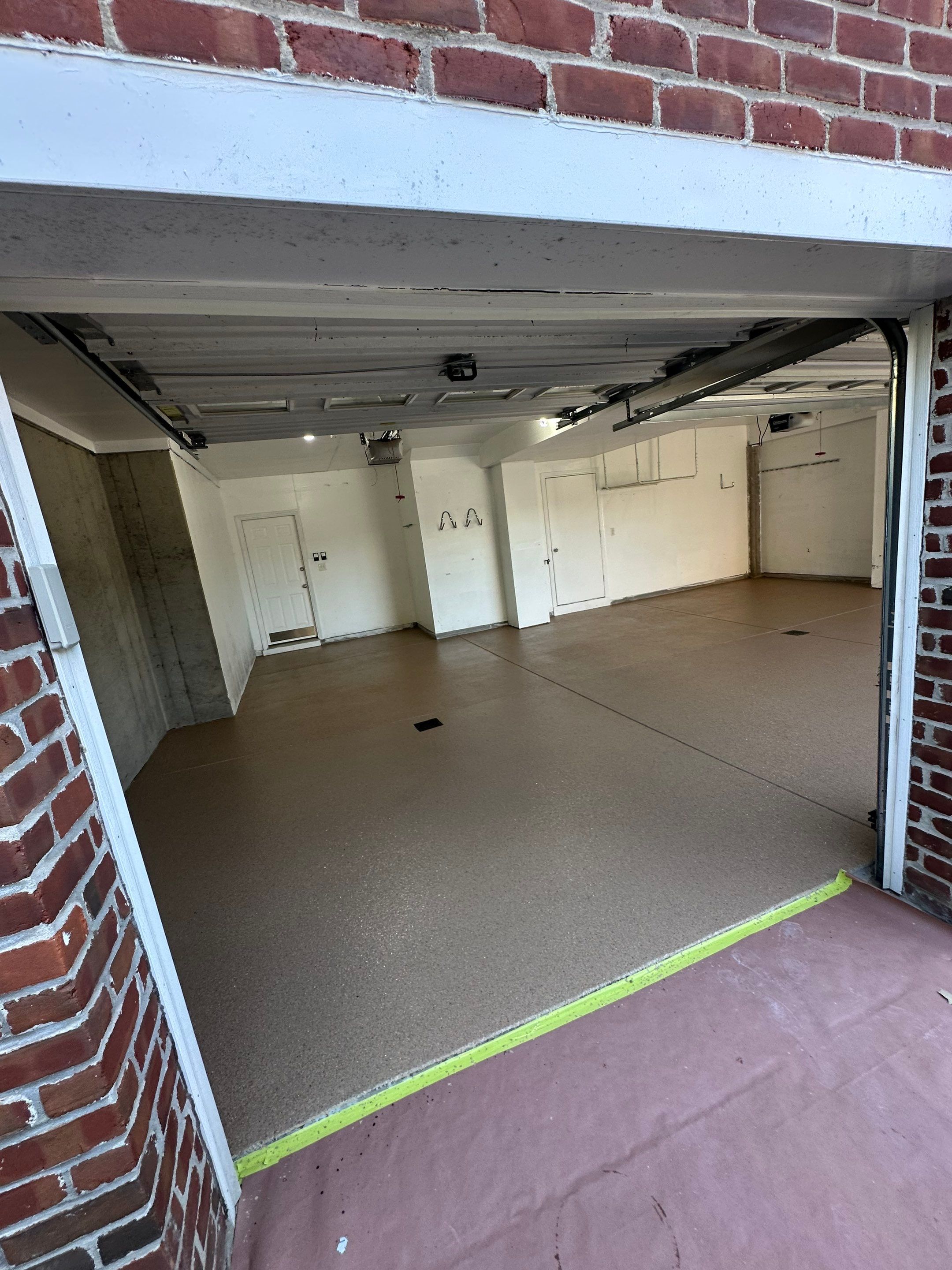 Brown Flake Project in Gibsonia by Floors in a Day, Inc