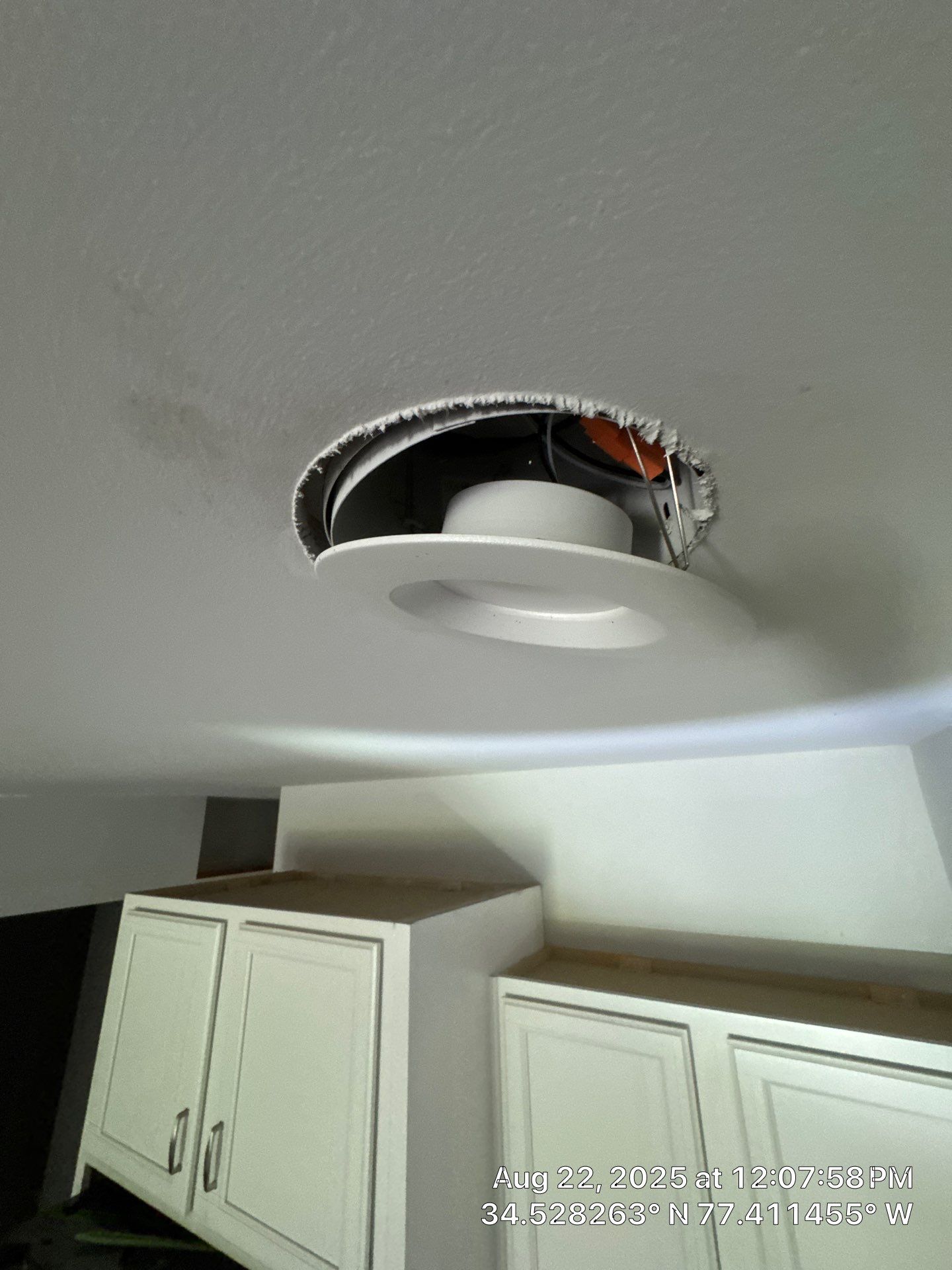 Severe Indoor Air Mold Issues by Home Disaster Medics