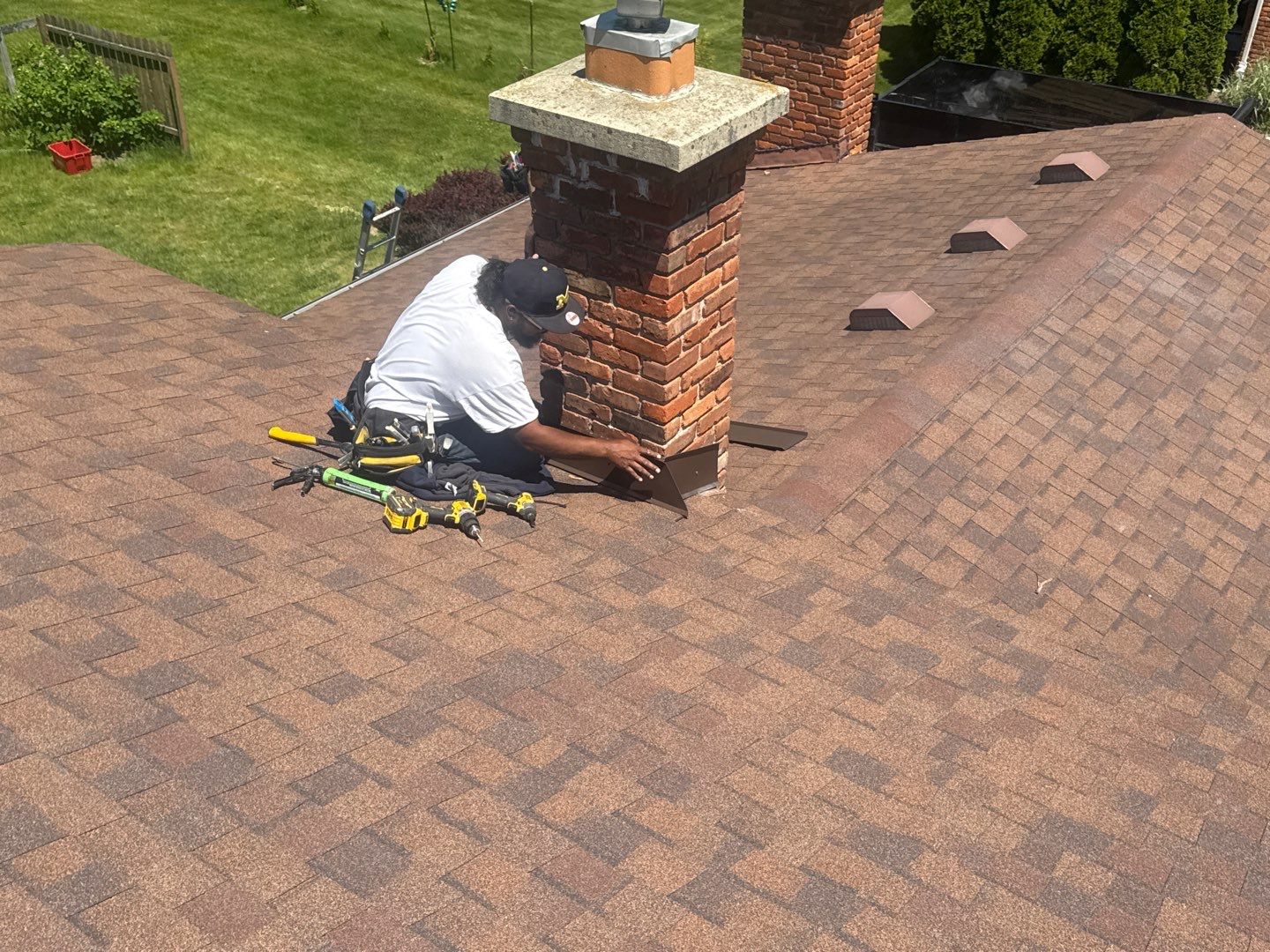 Siding Replacement using Alside Charter Oak D4.5" by 180 Contractors