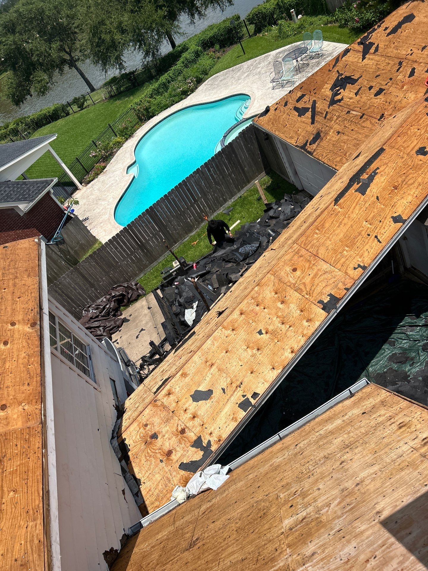 Residential Roofing Installation using Owen's Corning Duration (Lifetime) Shingles by Roof Repair Company