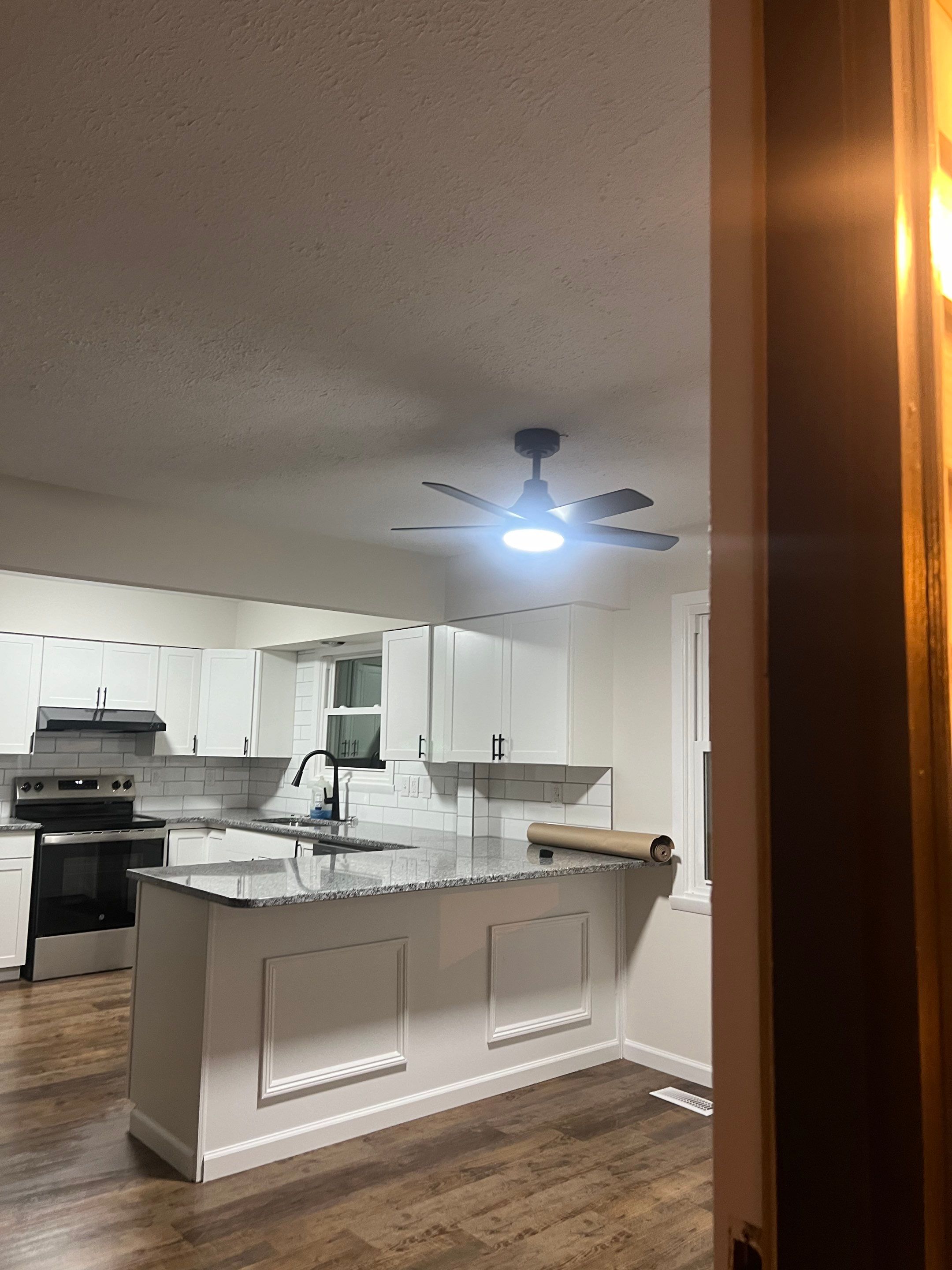 Quaint Remodel in Hurricane  by MAJO