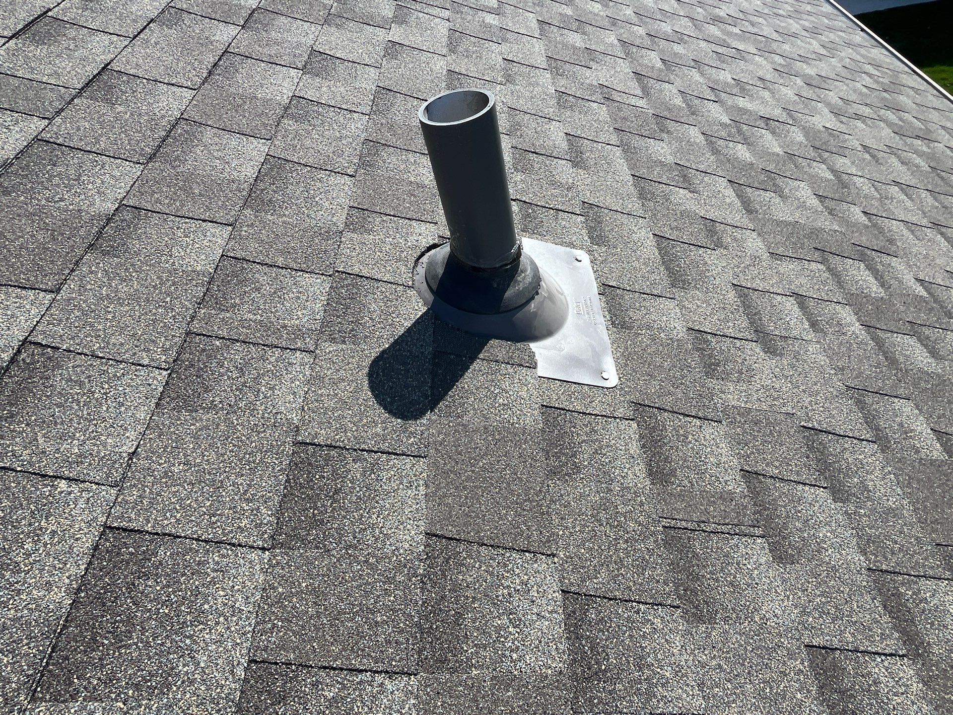 Residential Roofing Installation using CertainTeed Landmark Weathered Wood by Nitro Roofing and Construction
