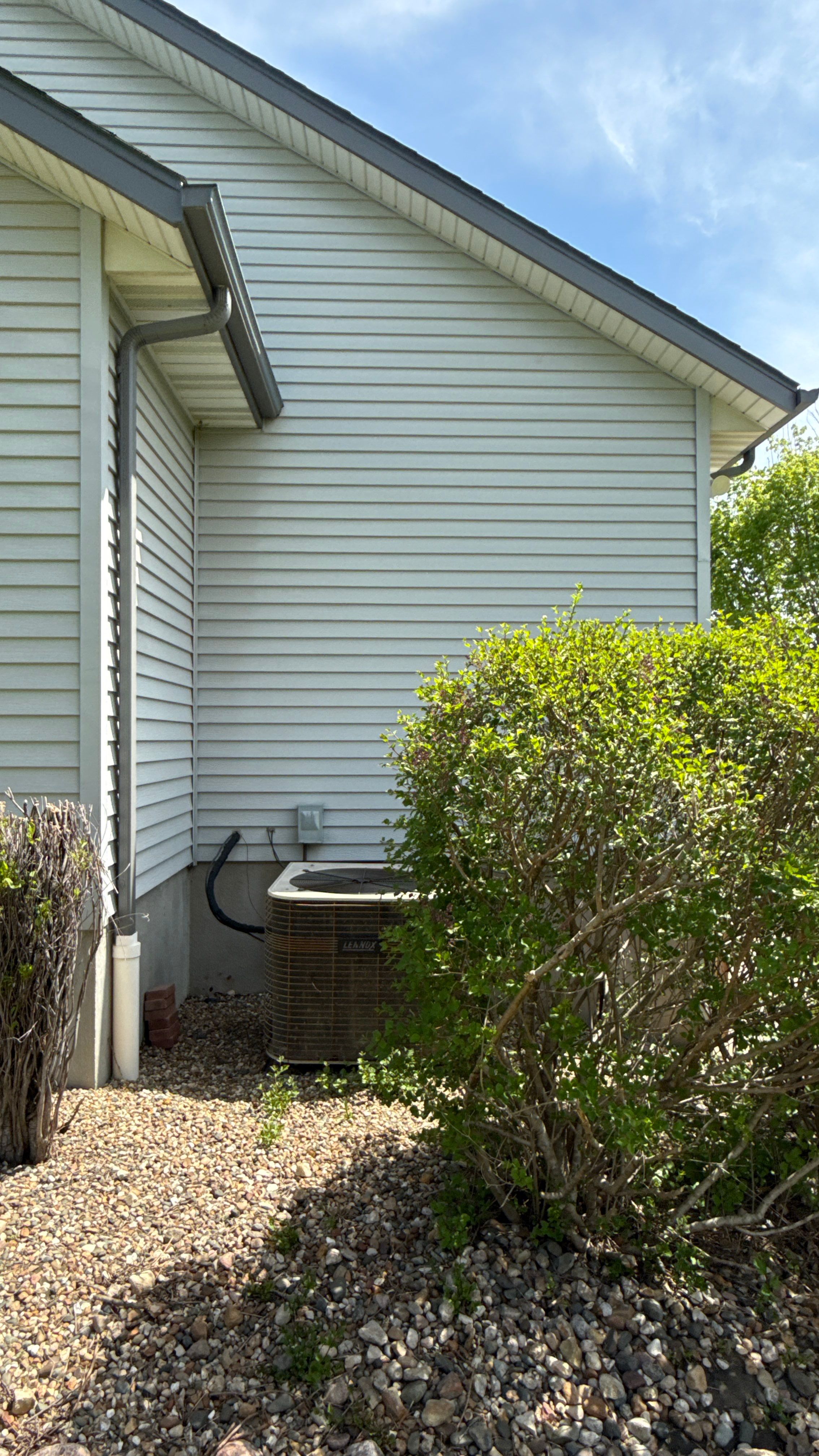 Siding and window replacement by United Windows and Siding LLC