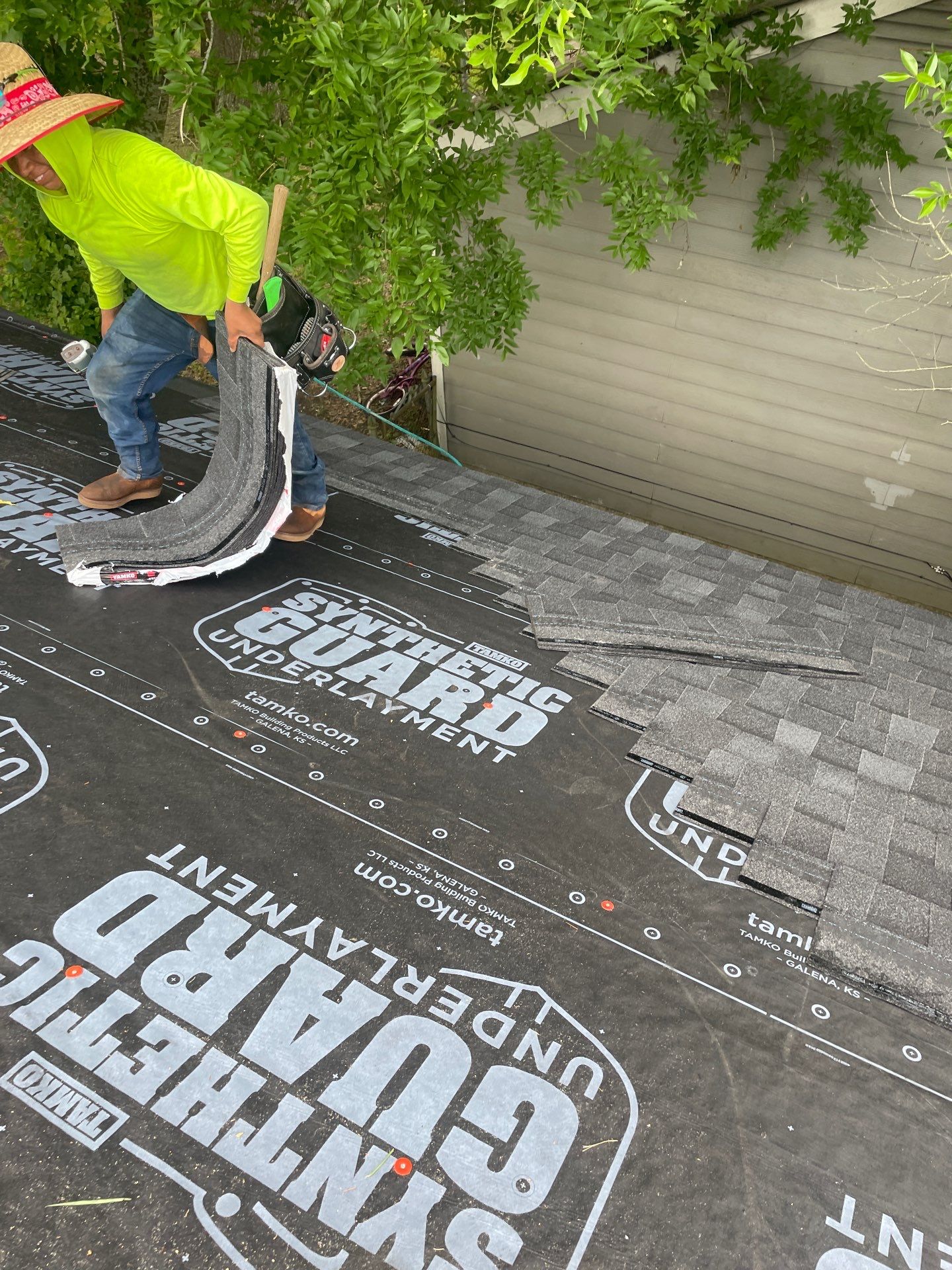 Roof Replacement Houston by Roof Repair Company